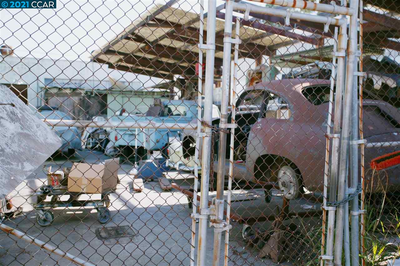 611 85TH AVE, OAKLAND, California 94621-2621, ,Comm Industrial For Sale,For Sale,85TH AVE,40965030