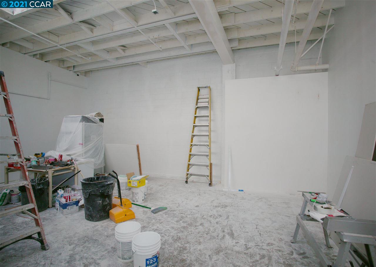 611 85TH AVE, OAKLAND, California 94621-2621, ,Comm Industrial For Sale,For Sale,85TH AVE,40965030