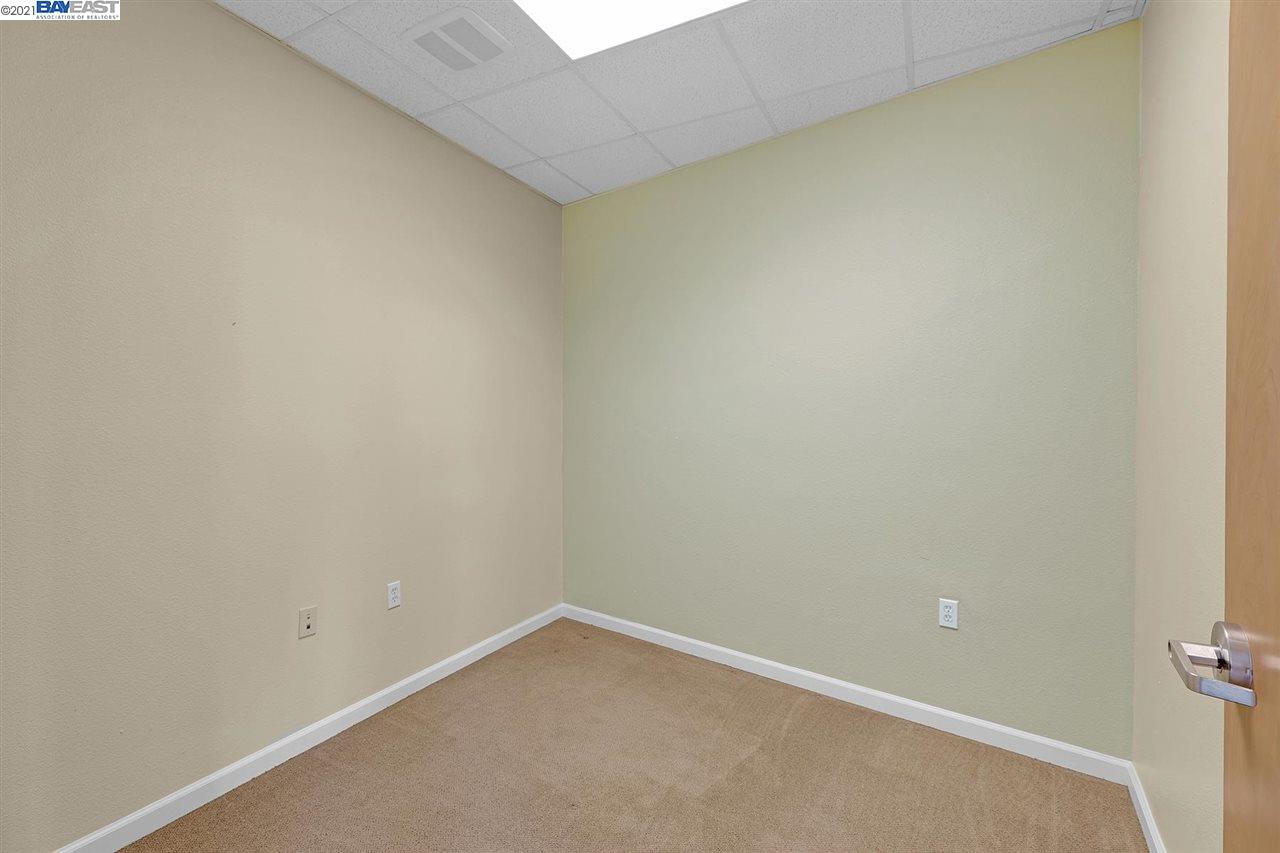 22392 Foothill Blvd., HAYWARD, California 94541, ,Comm Industrial For Lease,For Rent,Foothill Blvd.,40965091