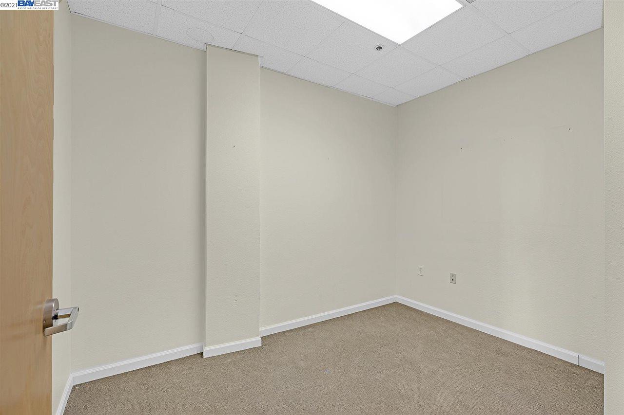 22392 Foothill Blvd., HAYWARD, California 94541, ,Comm Industrial For Lease,For Rent,Foothill Blvd.,40965091