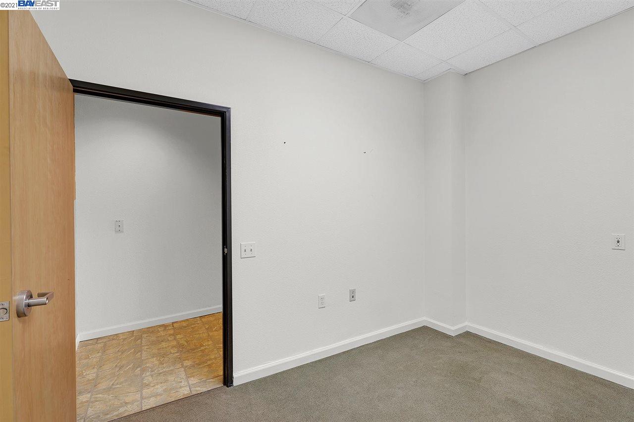22392 Foothill Blvd., HAYWARD, California 94541, ,Comm Industrial For Lease,For Rent,Foothill Blvd.,40965091