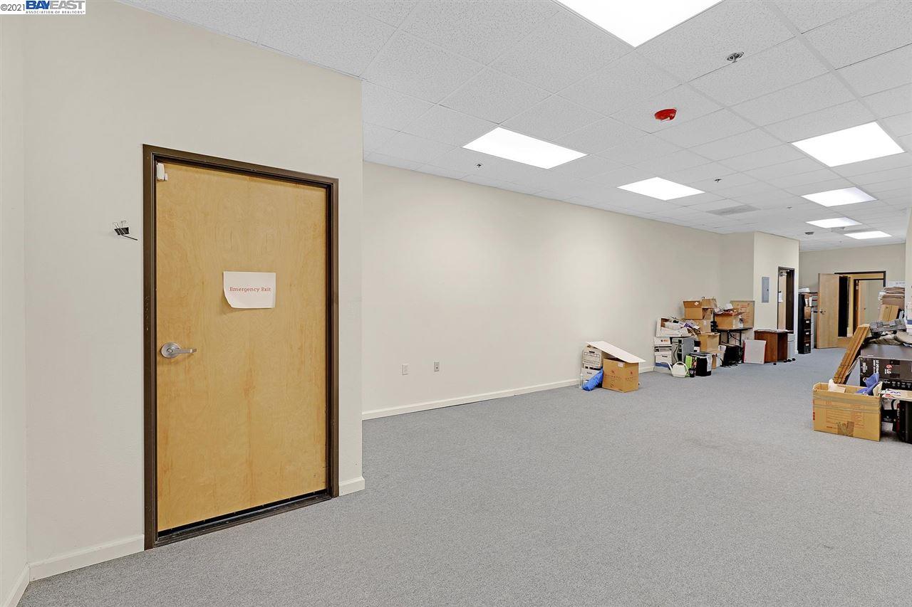 22392 Foothill Blvd., HAYWARD, California 94541, ,Comm Industrial For Lease,For Rent,Foothill Blvd.,40965091