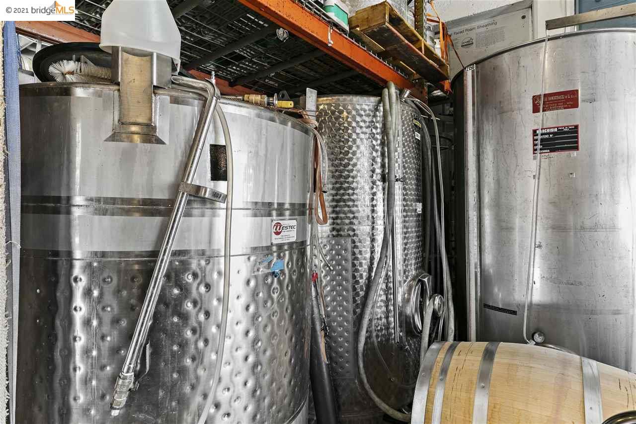 805 Camelia St, BERKELEY, California 94710, ,Comm Industrial For Sale,For Sale,Camelia St,40965143