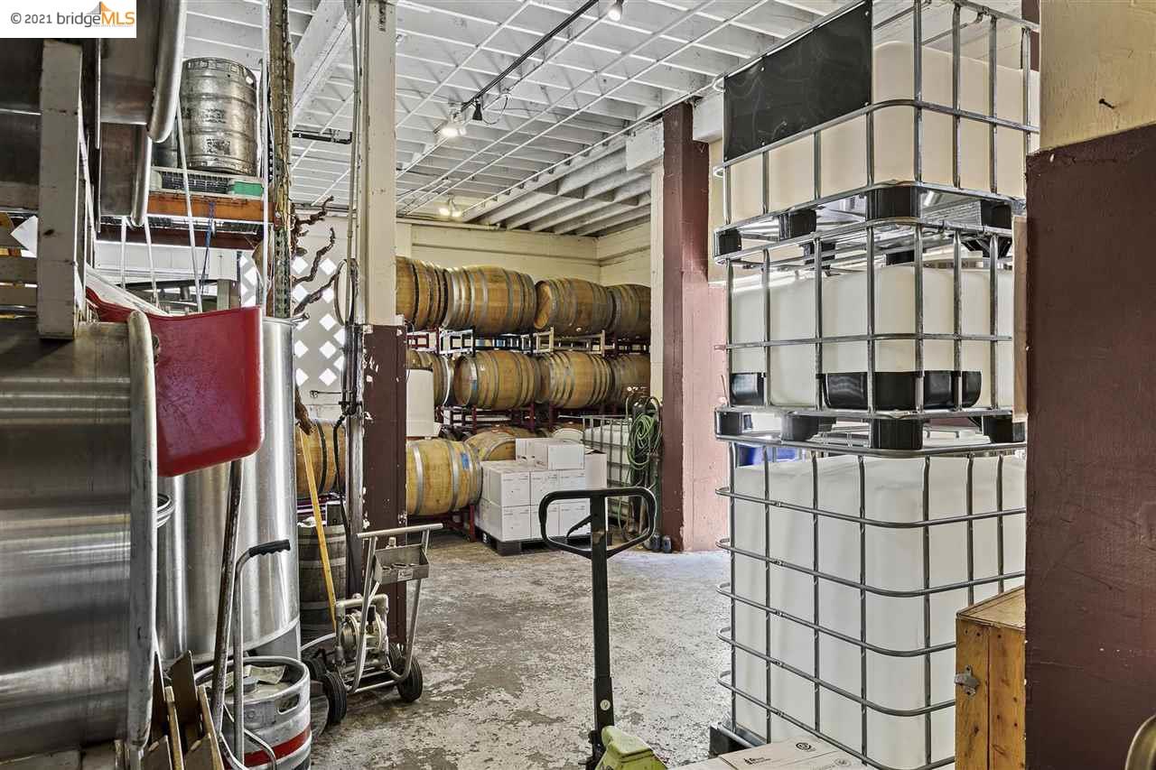 805 Camelia St, BERKELEY, California 94710, ,Comm Industrial For Sale,For Sale,Camelia St,40965143