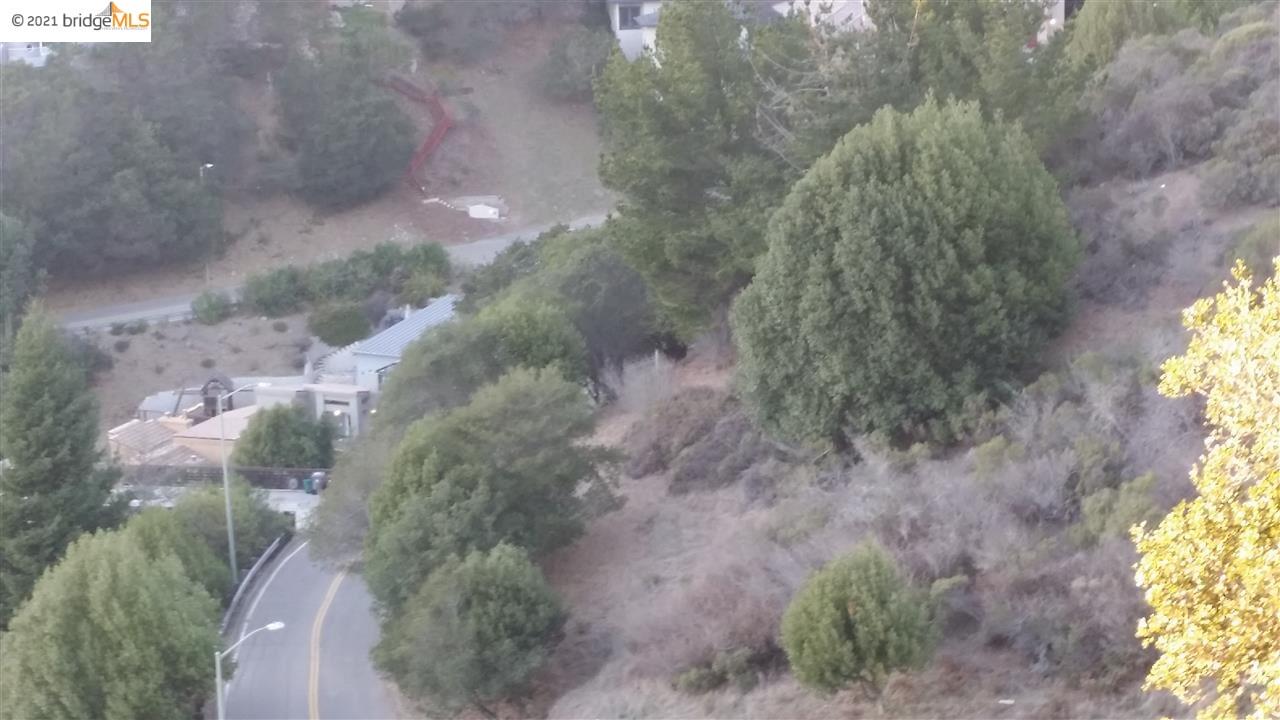 025 TUNNEL RD, OAKLAND, California 94611-1021, ,Lots And Land,For Sale,TUNNEL RD,40965154