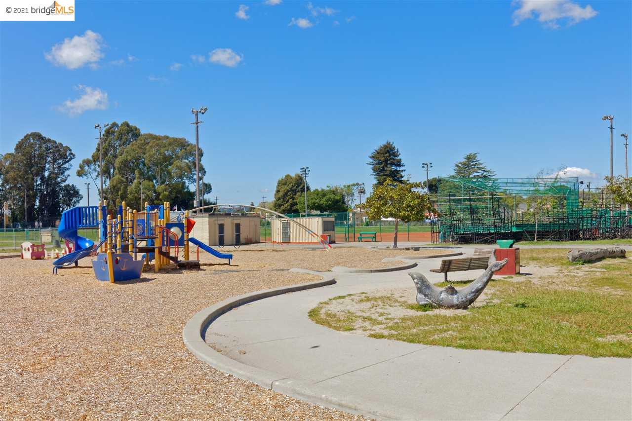 2931 Macdonald Ave, RICHMOND, California 94804, ,Comm Industrial For Sale,For Sale,Macdonald Ave,40965281