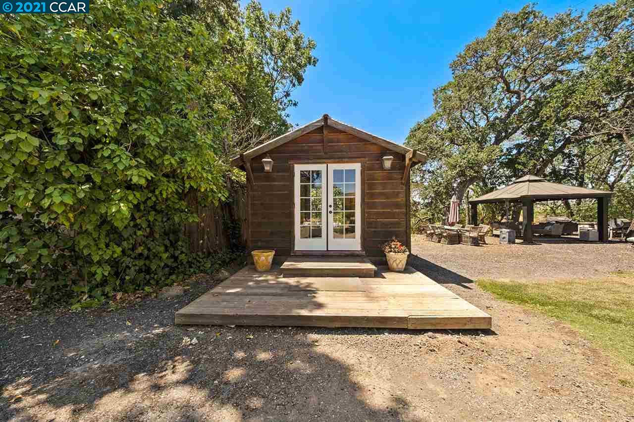 2878 B Mankas Corner Rd, FAIRFIELD, California 94534, ,Lots And Land,For Sale,Mankas Corner Rd,40975671