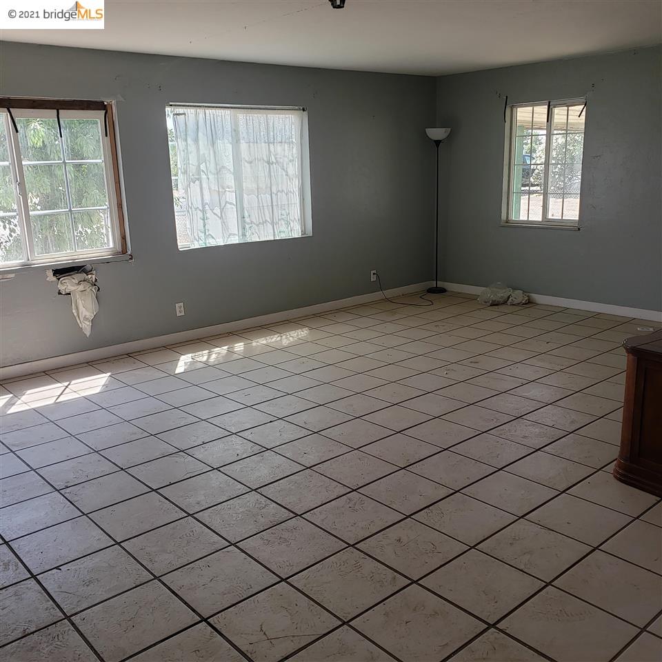 5401 Live Oak AVE, OAKLEY, California 94561, ,Comm Industrial For Sale,For Sale,Live Oak AVE,40965463