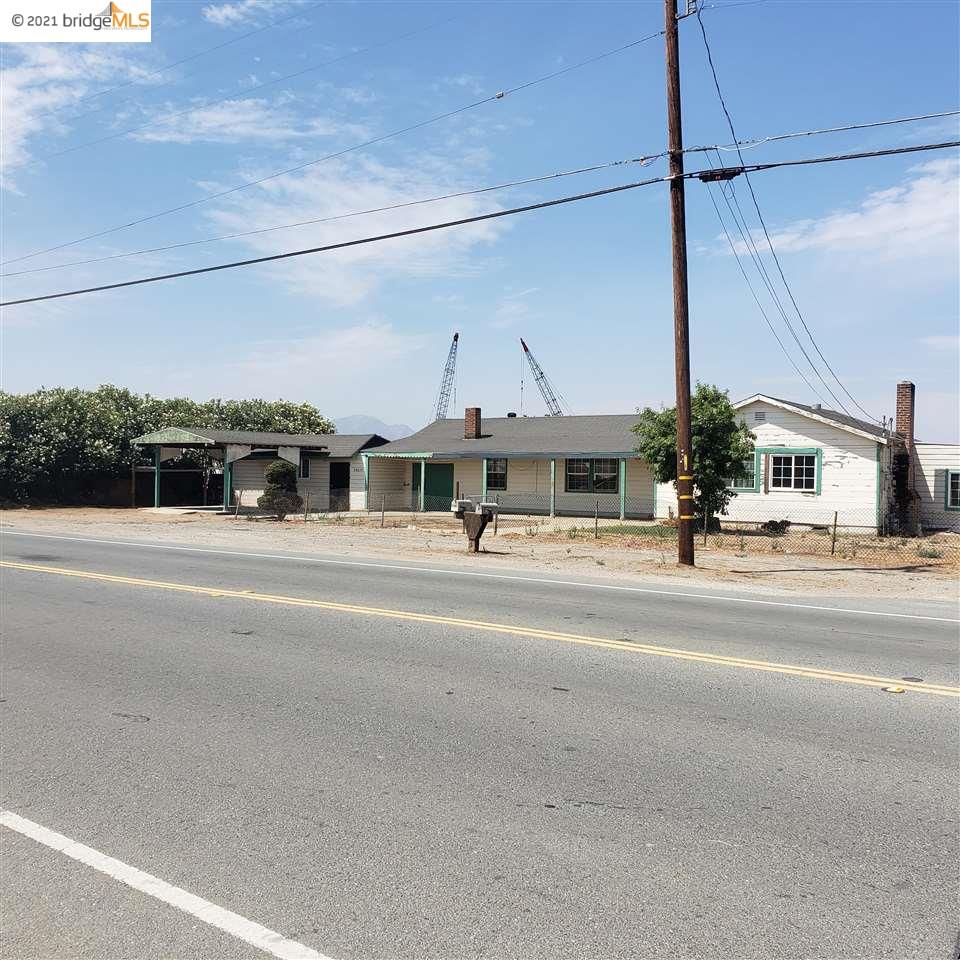 5401 Live Oak AVE, OAKLEY, California 94561, ,Comm Industrial For Sale,For Sale,Live Oak AVE,40965463