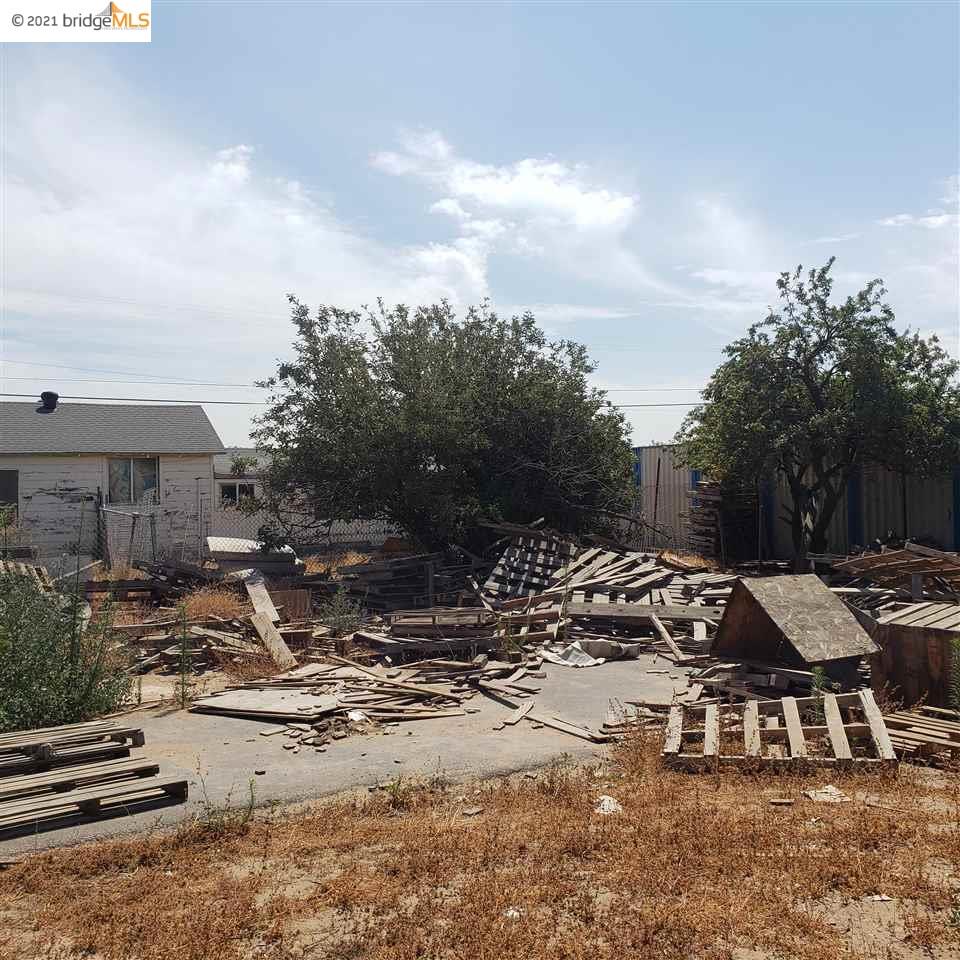 5401 Live Oak AVE, OAKLEY, California 94561, ,Comm Industrial For Sale,For Sale,Live Oak AVE,40965463