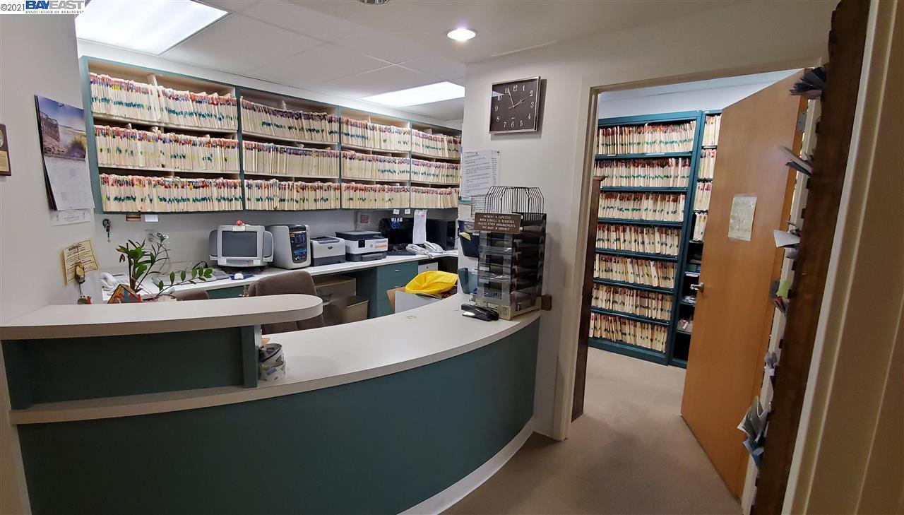 2250 Gladstone #4, PITTSBURG, California 94565-0000, ,Comm Industrial For Sale,For Sale,Gladstone #4,40965492