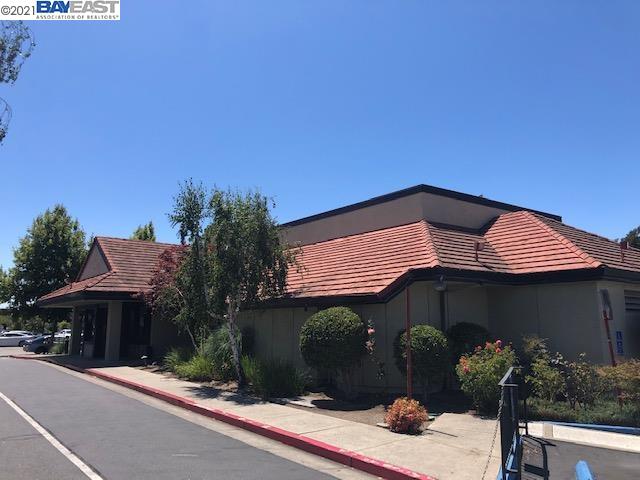 3234 Castro Valley Blvd, CASTRO VALLEY, California 94546, ,Comm Industrial For Sale,For Sale,Castro Valley Blvd,40965549