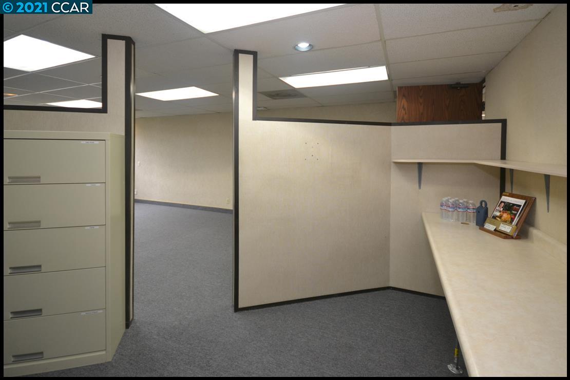 19845 Lake Chabot Rd, CASTRO VALLEY, California 94546, ,Comm Industrial For Lease,For Rent,Lake Chabot Rd,40965580