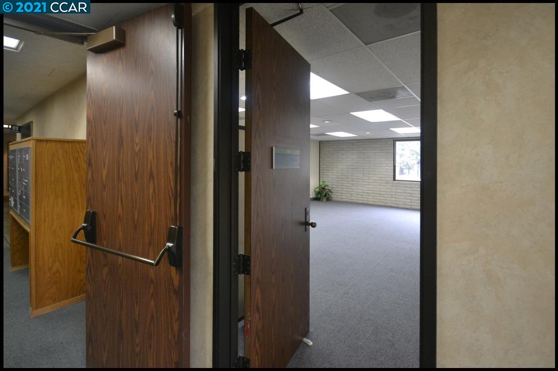 19845 Lake Chabot Rd, CASTRO VALLEY, California 94546, ,Comm Industrial For Lease,For Rent,Lake Chabot Rd,40965580