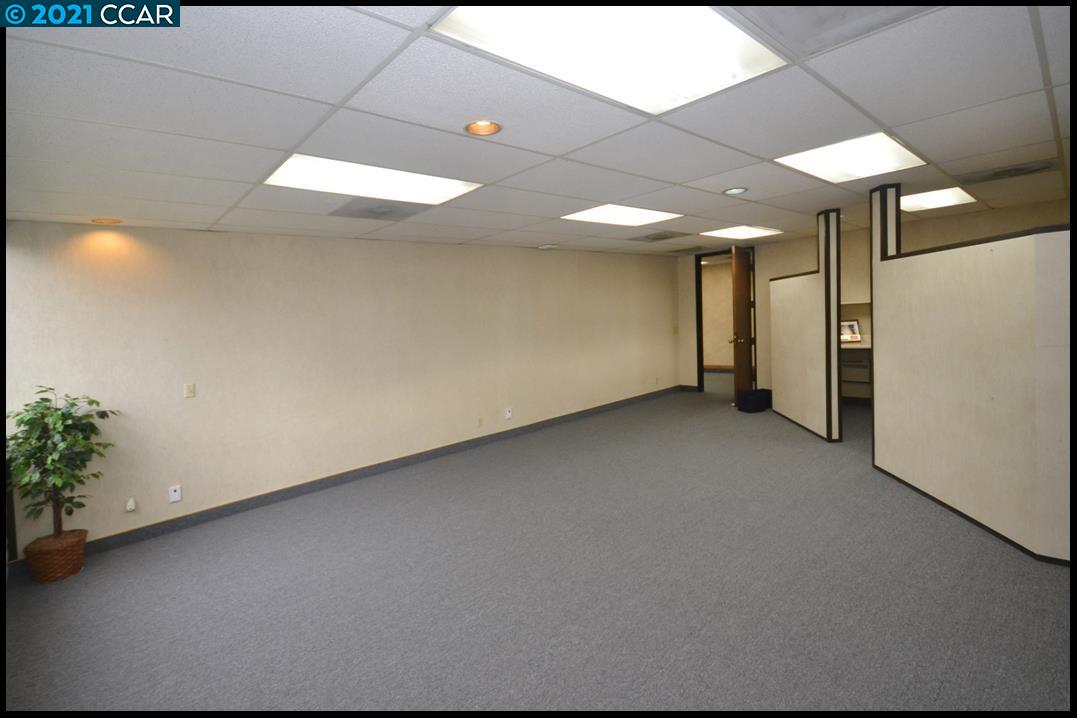 19845 Lake Chabot Rd, CASTRO VALLEY, California 94546, ,Comm Industrial For Lease,For Rent,Lake Chabot Rd,40965580