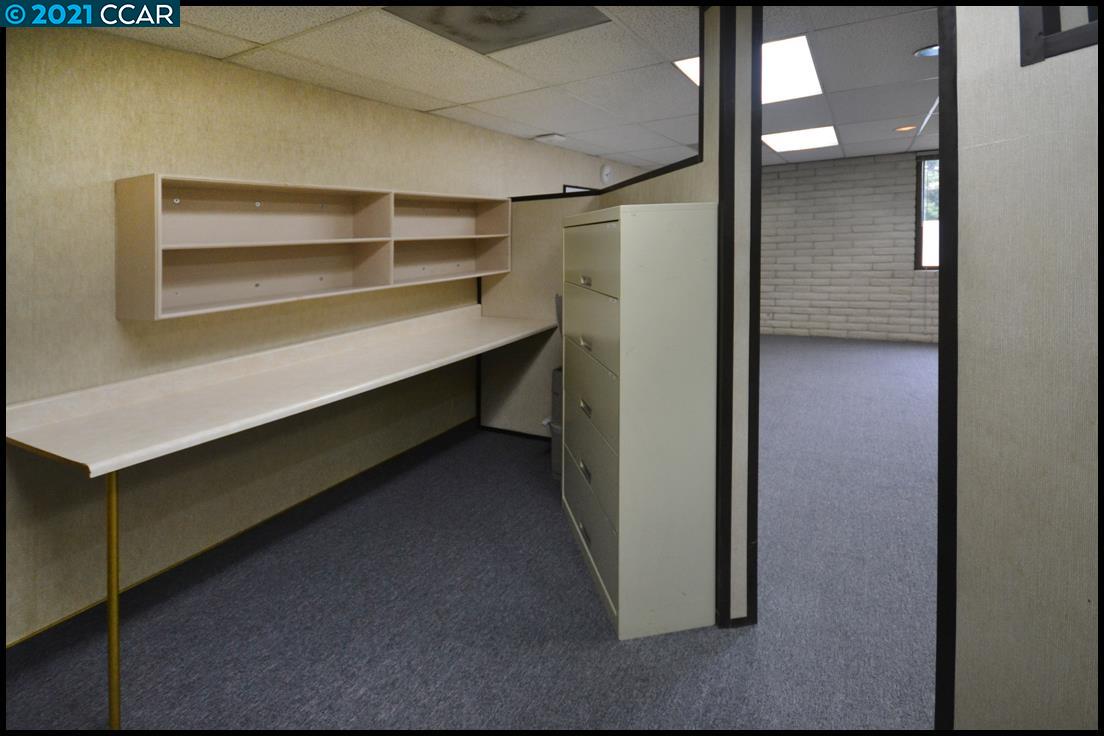 19845 Lake Chabot Rd, CASTRO VALLEY, California 94546, ,Comm Industrial For Lease,For Rent,Lake Chabot Rd,40965580