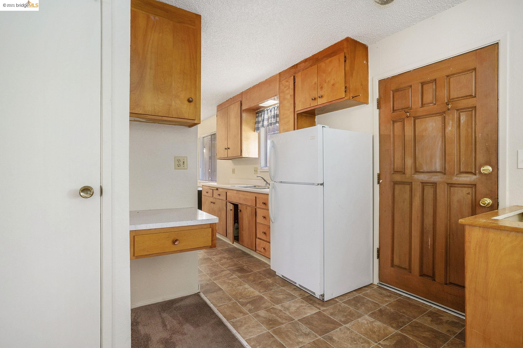 15565 Tracy St, SAN LORENZO, California 94580, ,Comm Ri Multi-units 5+,For Sale,Tracy St,40963928