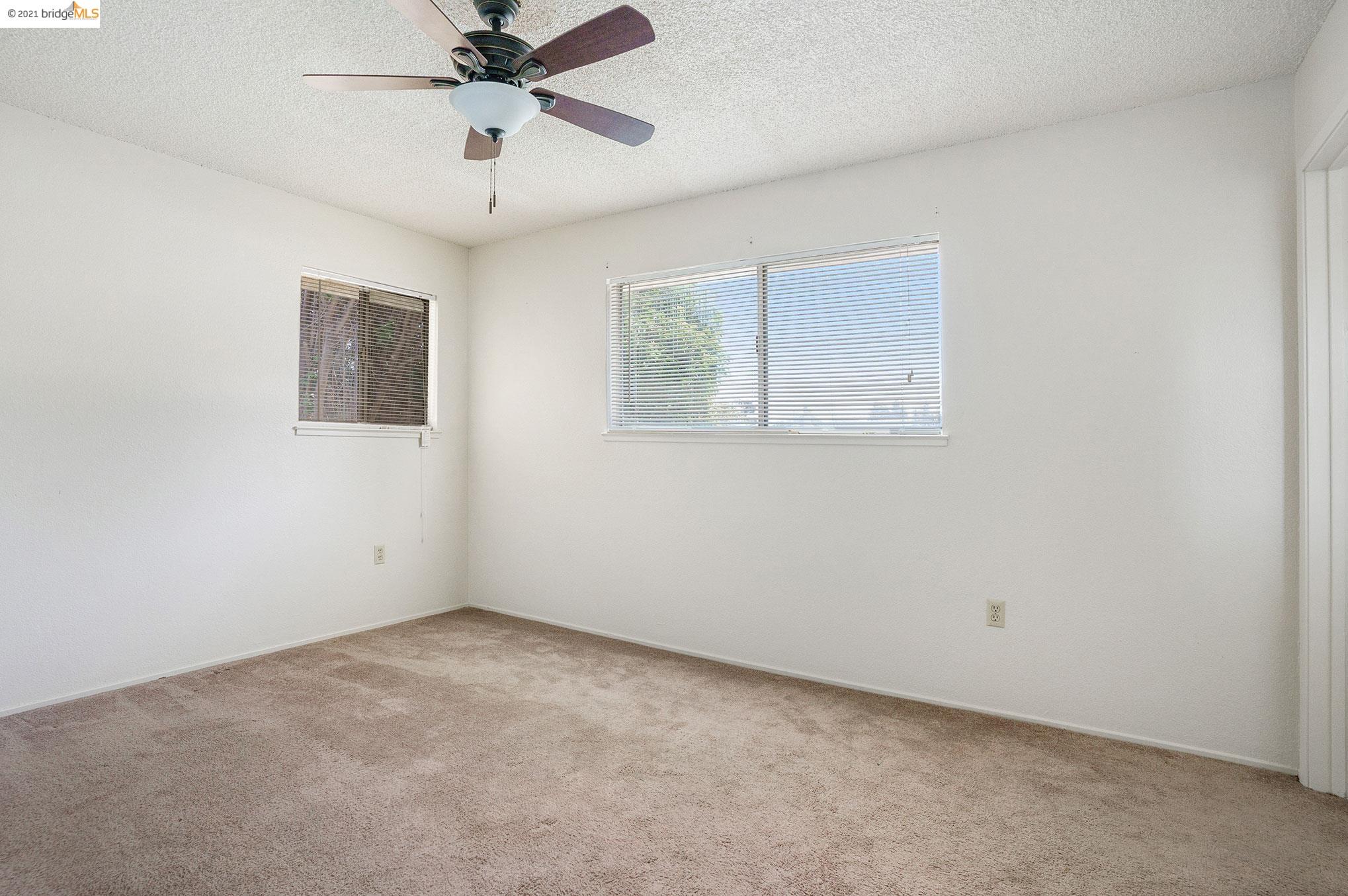 15565 Tracy St, SAN LORENZO, California 94580, ,Comm Ri Multi-units 5+,For Sale,Tracy St,40963928