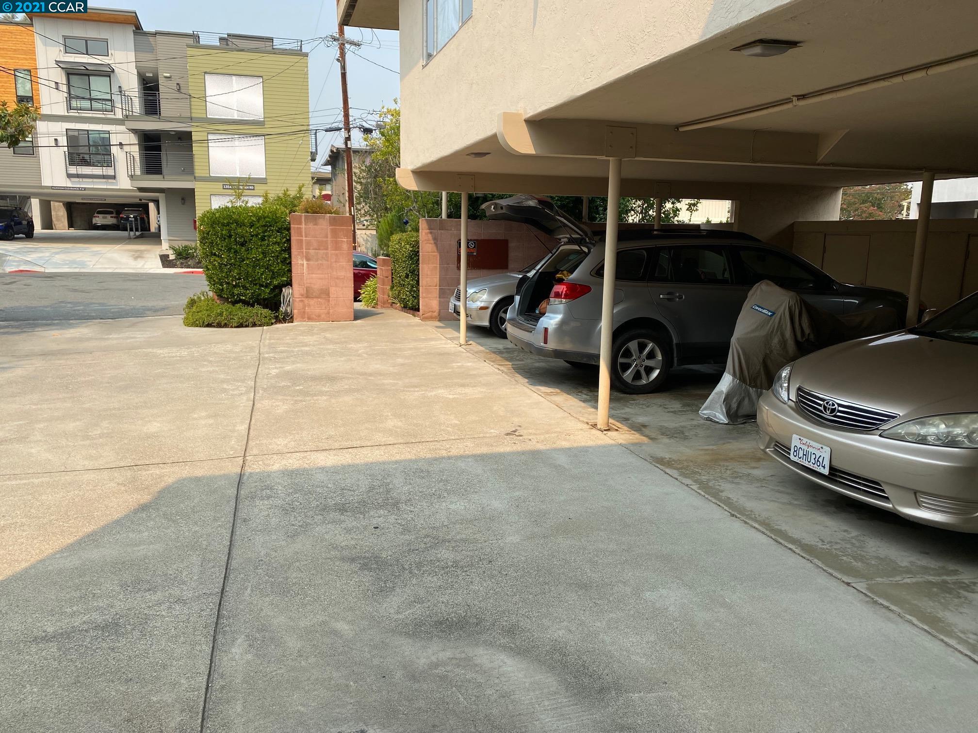 150 Village Ct, WALNUT CREEK, California 94596, ,Comm Ri Multi-units 5+,For Sale,Village Ct,40964336