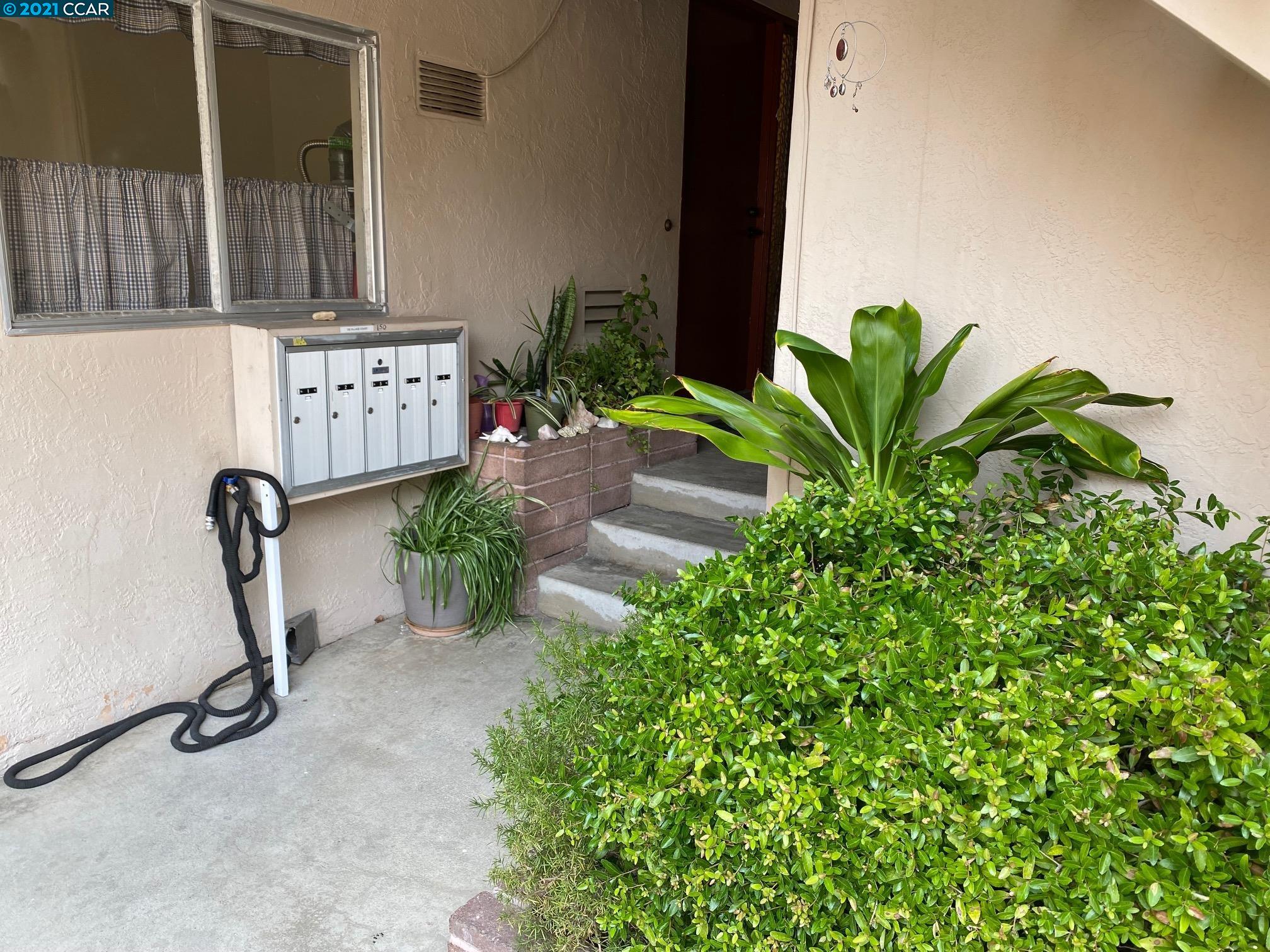 150 Village Ct, WALNUT CREEK, California 94596, ,Comm Ri Multi-units 5+,For Sale,Village Ct,40964336