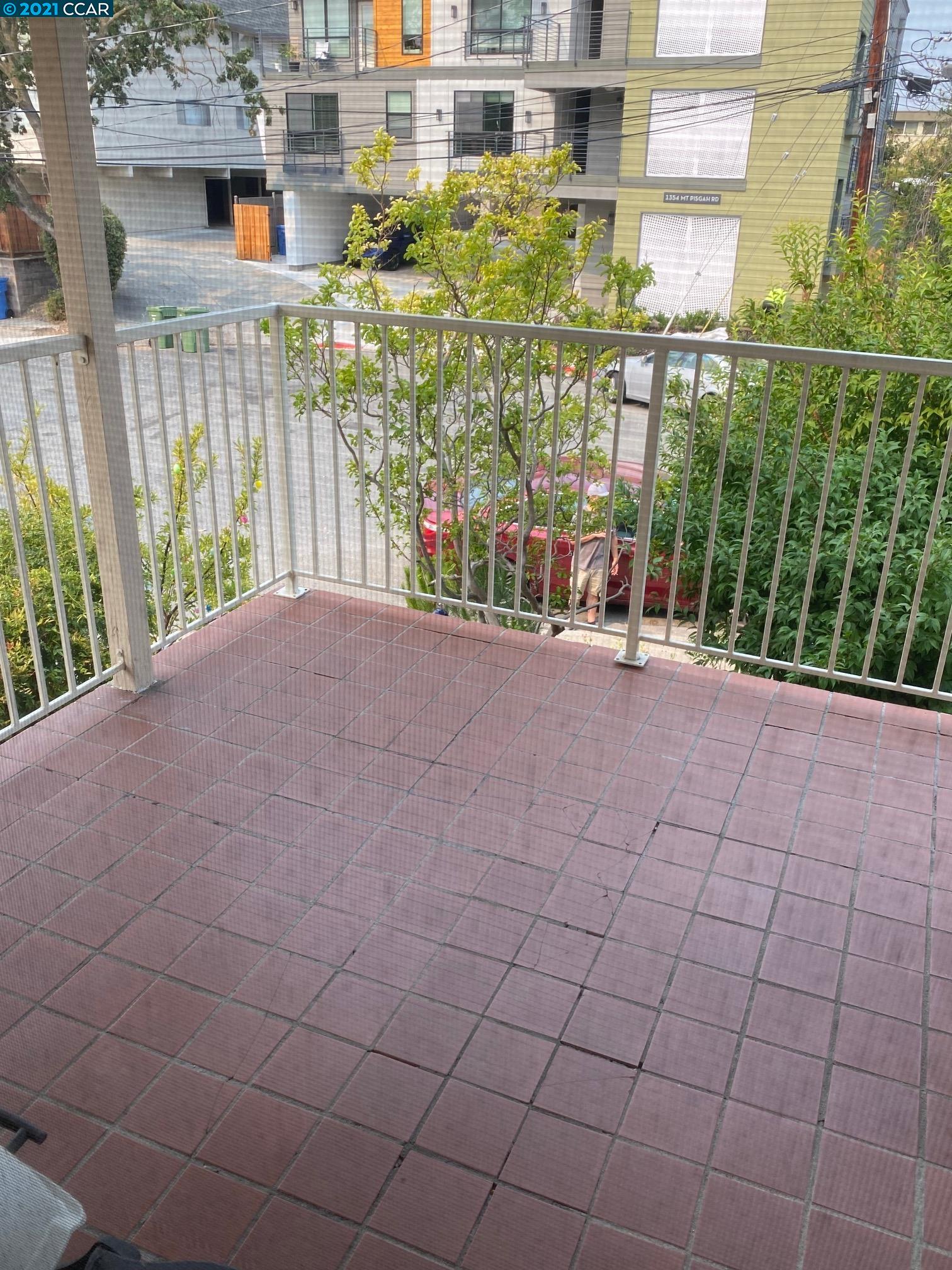 150 Village Ct, WALNUT CREEK, California 94596, ,Comm Ri Multi-units 5+,For Sale,Village Ct,40964336