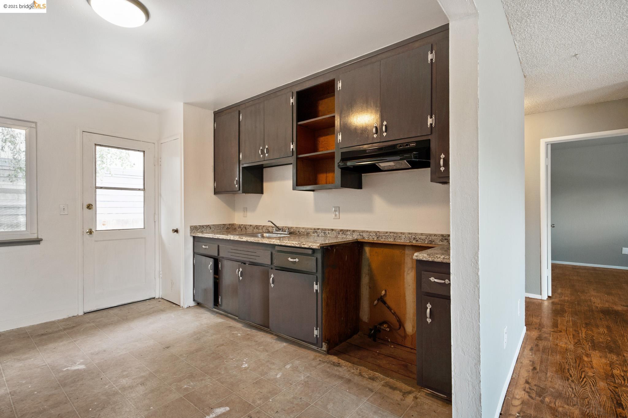 337 Laurel Ave, HAYWARD, California 94541, ,Comm Ri Multi-units 5+,For Sale,Laurel Ave,40964940