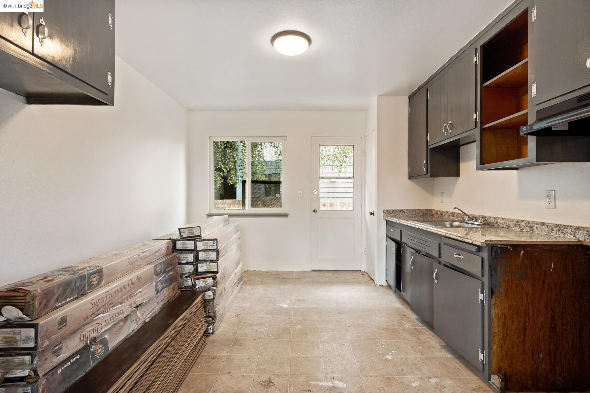 337 Laurel Ave, HAYWARD, California 94541, ,Comm Ri Multi-units 5+,For Sale,Laurel Ave,40964940