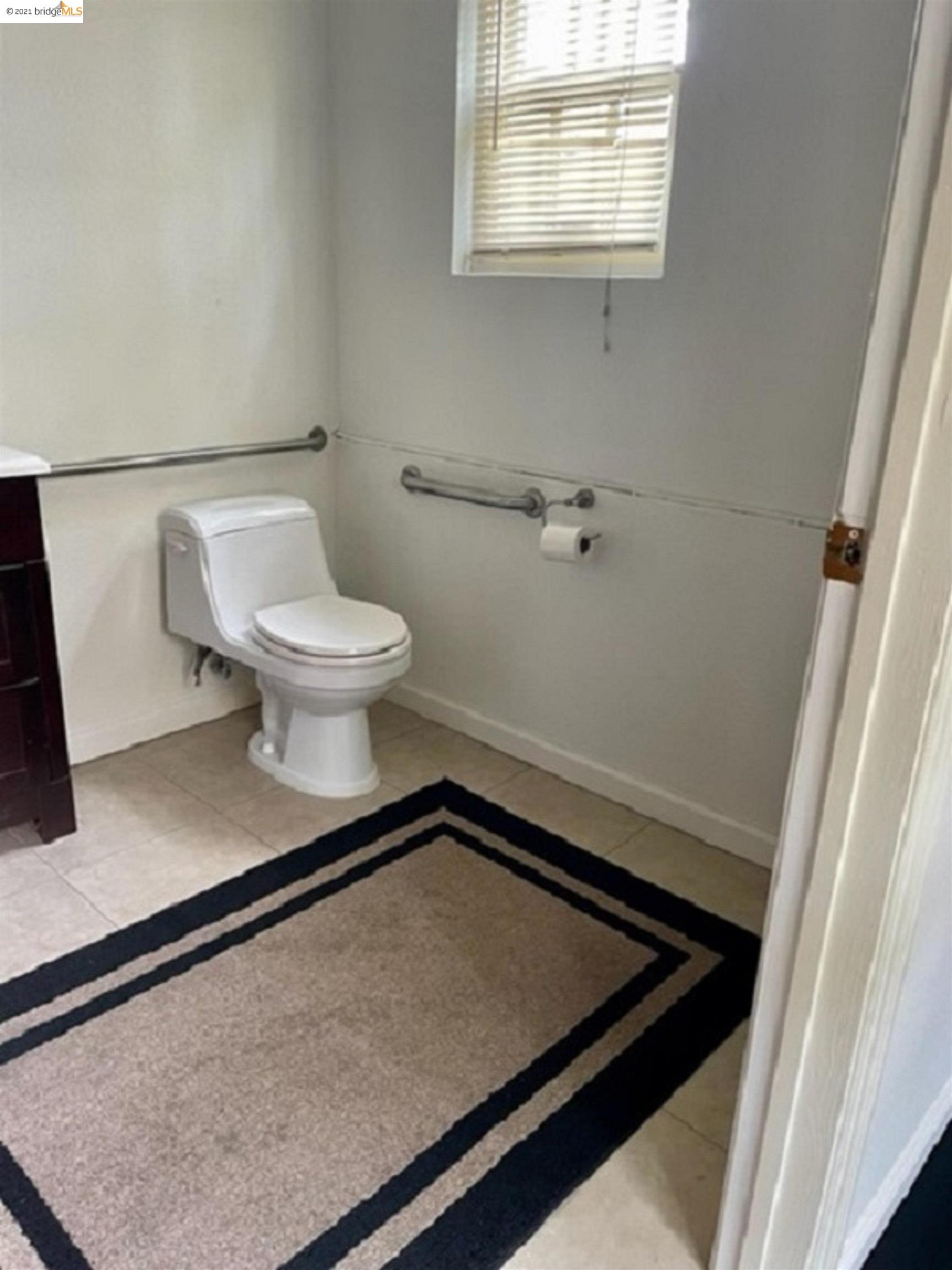 802 Delaware St, BERKELEY, California 94710, ,Comm Industrial For Sale,For Sale,Delaware St,40965743