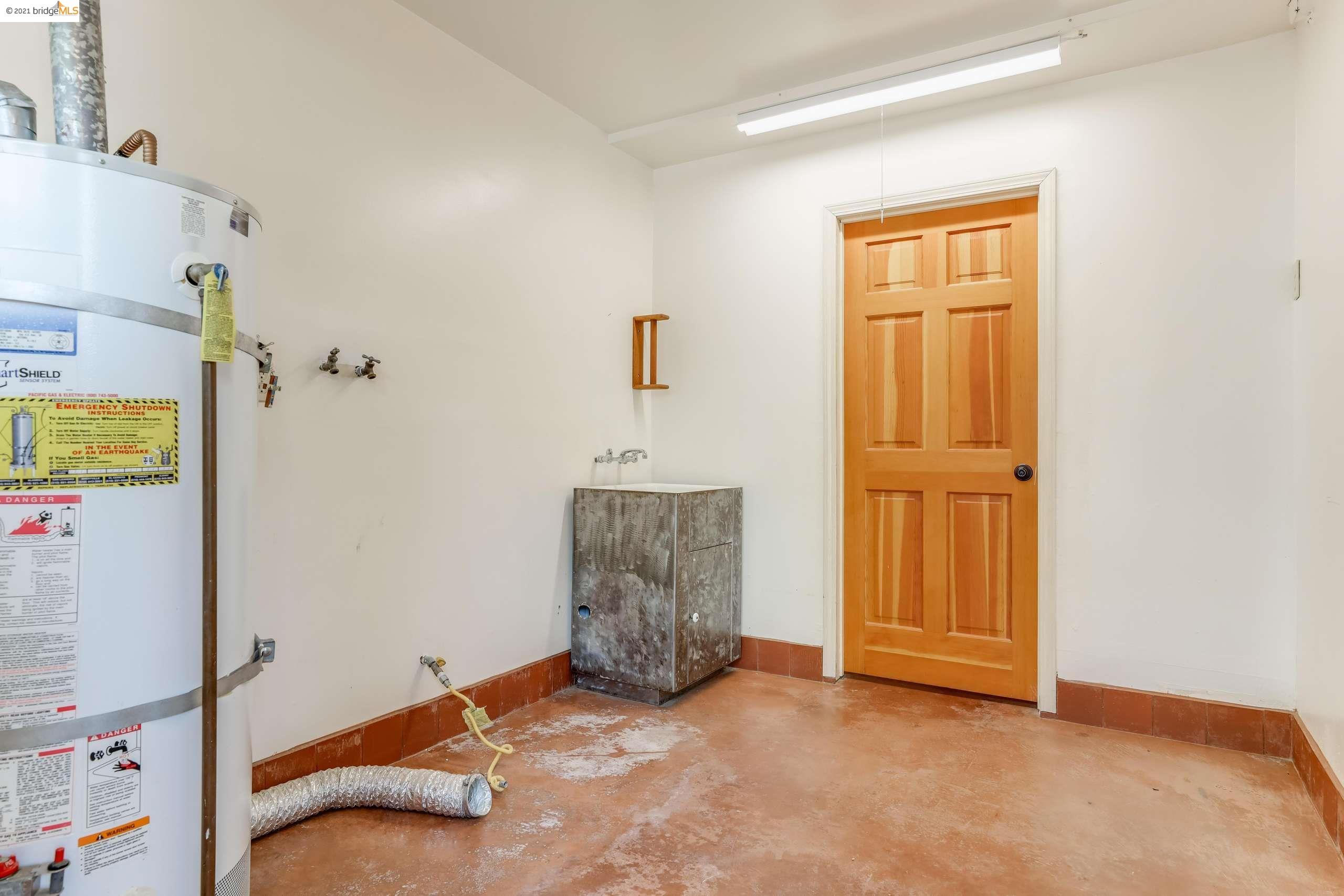 4154 Park Blvd, OAKLAND, California 94602, ,Comm Ri Multi-units 5+,For Sale,Park Blvd,40965268