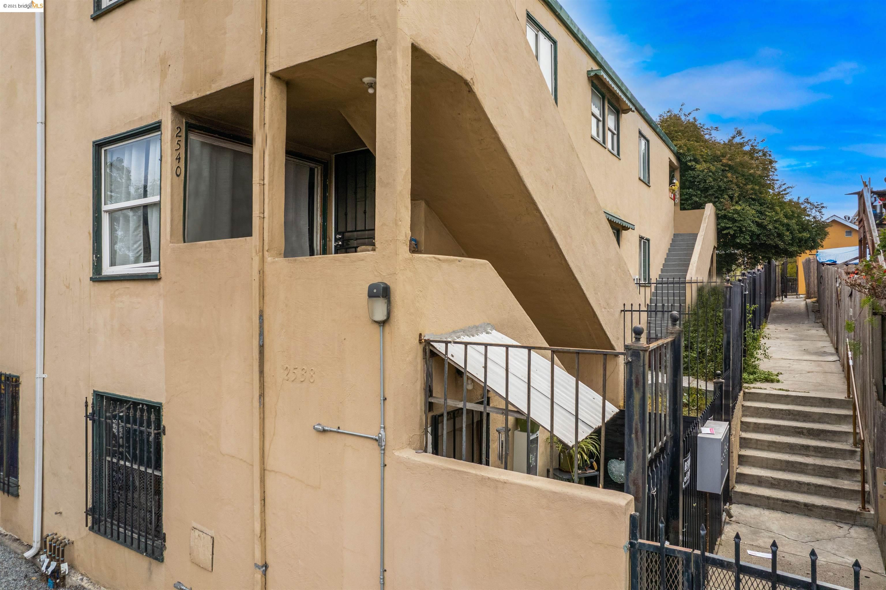 2534 26th, OAKLAND, California 94601, ,Comm Ri Multi-units 5+,For Sale,26th,40965417
