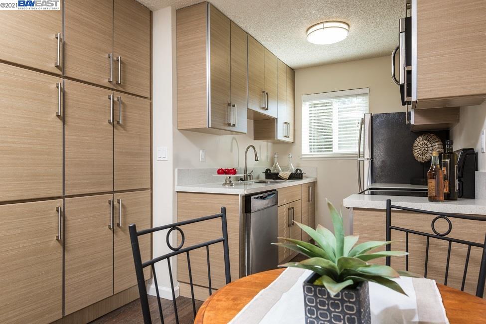 1414 Oakland Blvd, WALNUT CREEK, California 94596, ,Comm Ri Multi-units 5+,For Sale,Oakland Blvd,40965460
