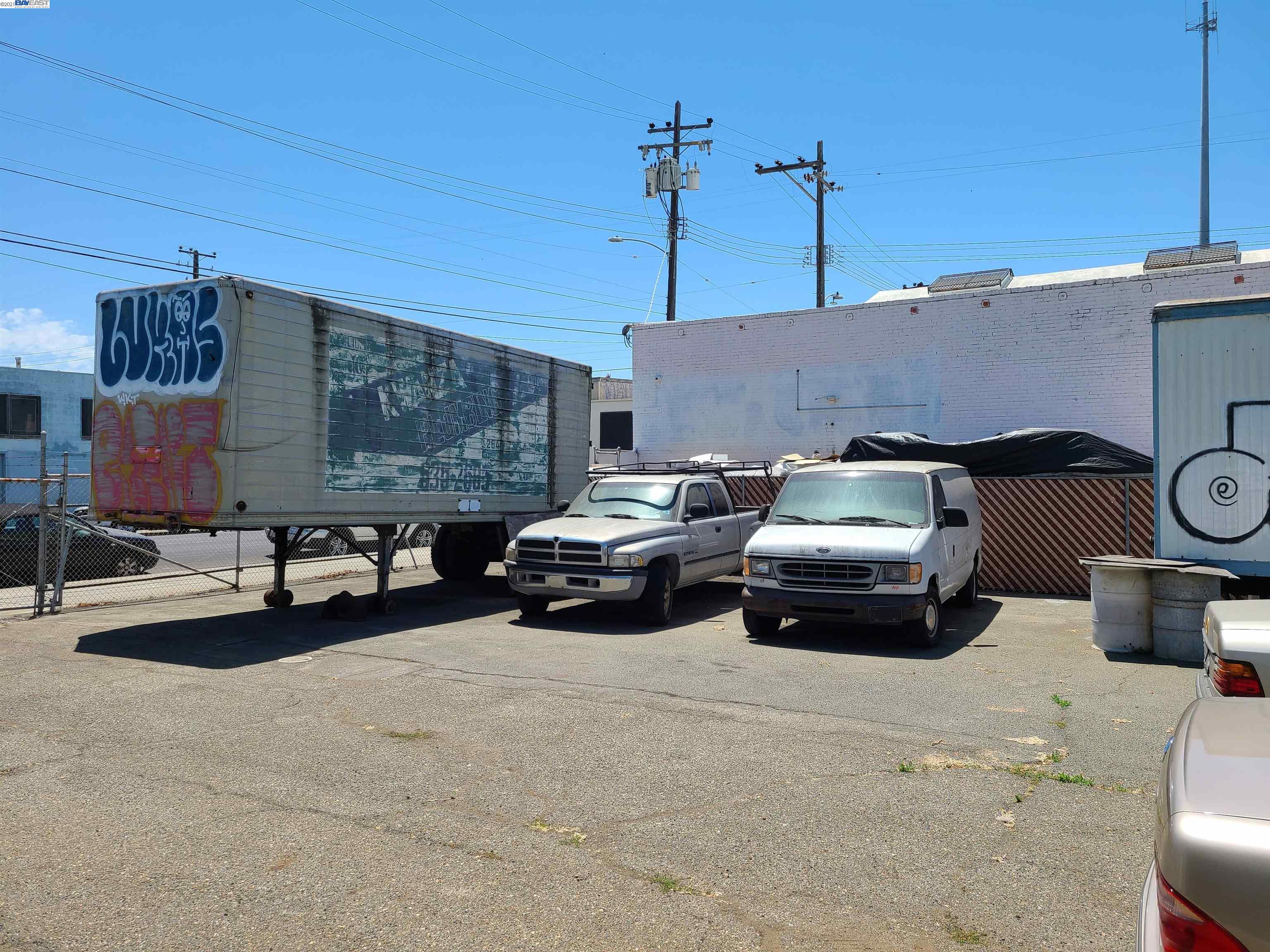 1025 8Th Ave, OAKLAND, California 94606, ,Comm Industrial For Sale,For Sale,8Th Ave,40965987