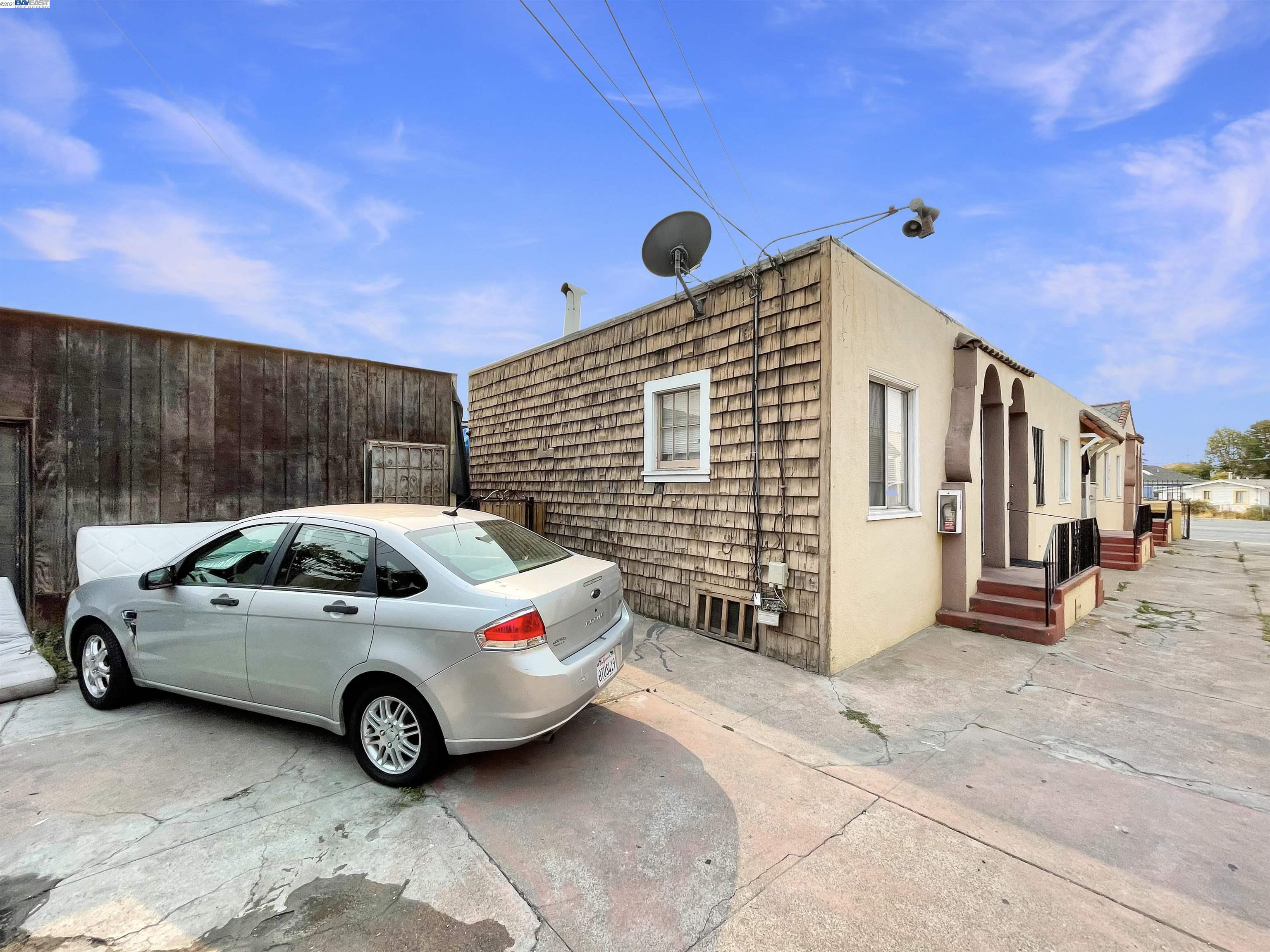 5106 5112 Bancroft Ave, OAKLAND, California 94601, ,Comm Ri Multi-units 5+,For Sale,5112 Bancroft Ave,40966101