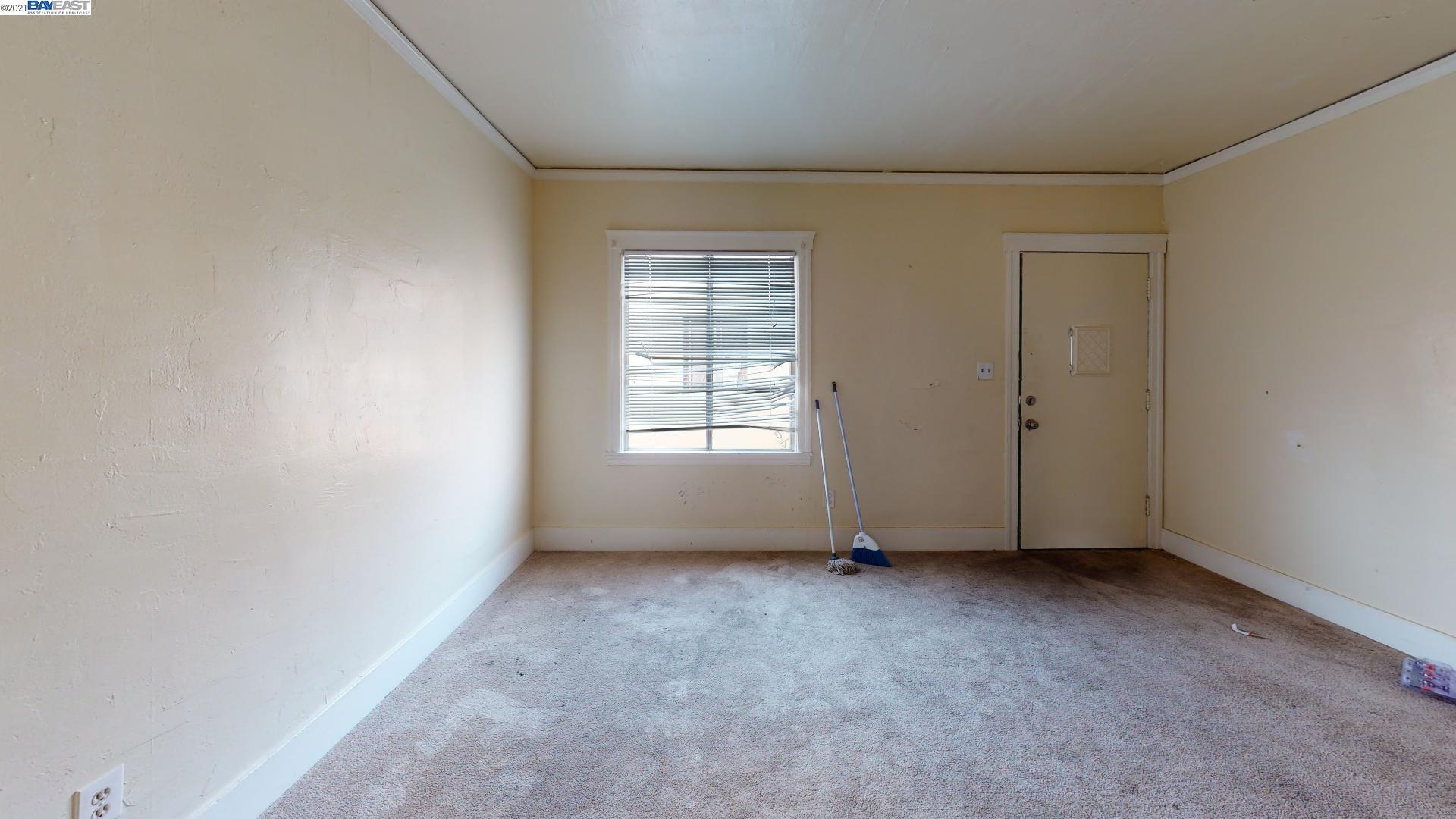 5106 5112 Bancroft Ave, OAKLAND, California 94601, ,Comm Ri Multi-units 5+,For Sale,5112 Bancroft Ave,40966101