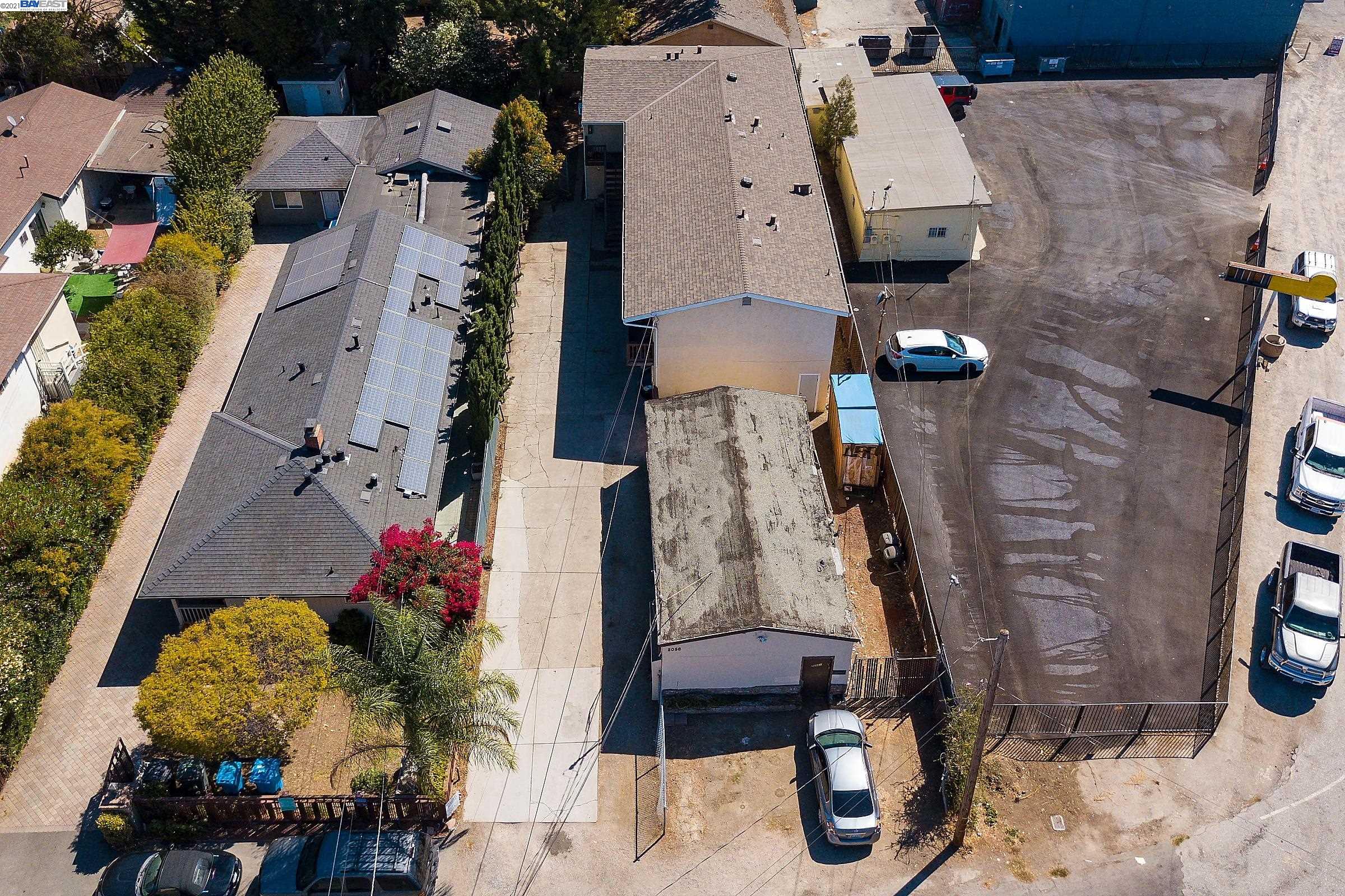 2056 Glen Way, EAST PALO ALTO, California 94303, ,Comm Ri Multi-units 5+,For Sale,Glen Way,40966750