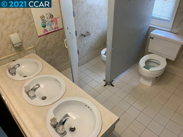 3036 Clayton Rd, CONCORD, California 94519, ,Comm Industrial For Sale,For Sale,Clayton Rd,40967460