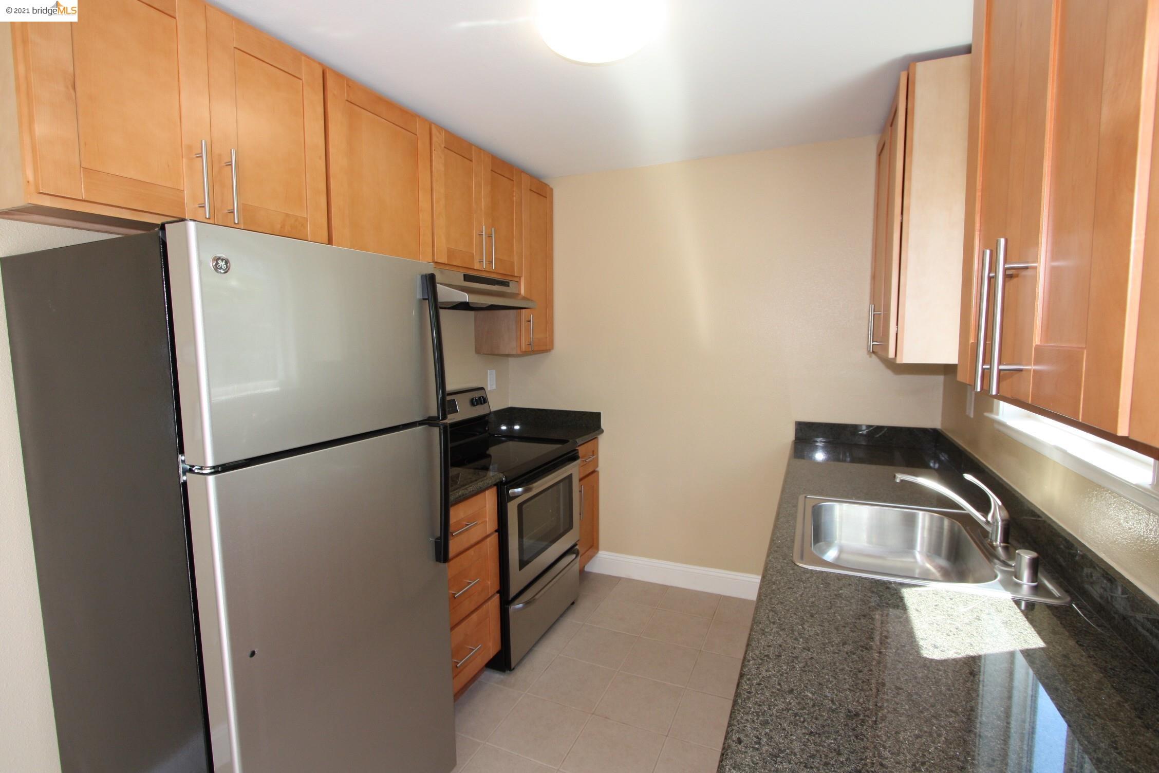 3809 Maybelle Avenue, OAKLAND, California 94619-2136, ,Comm Ri Multi-units 5+,For Sale,Maybelle Avenue,40967171
