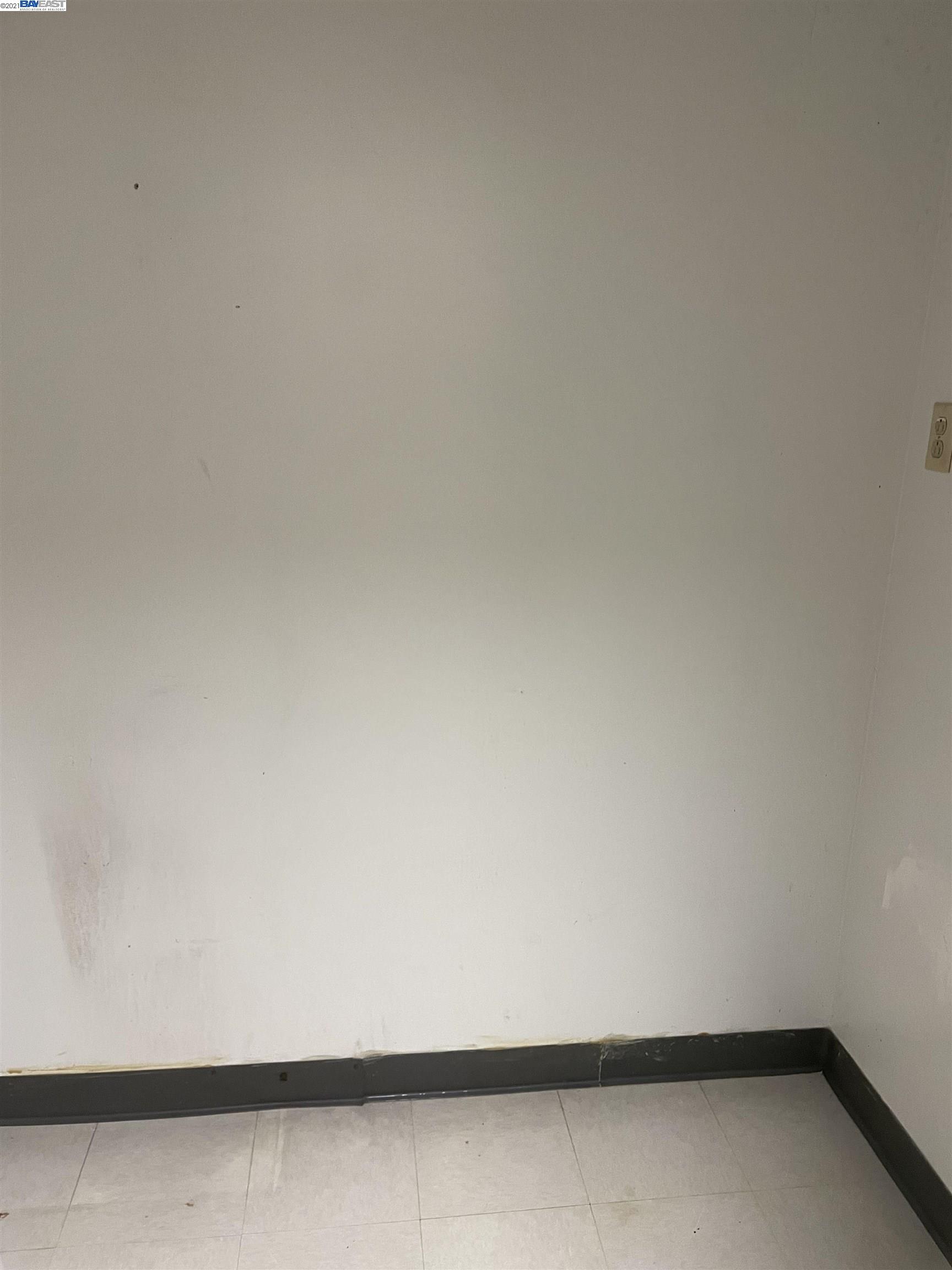 322 8th St #SD, OAKLAND, California 94607, ,Comm Industrial For Lease,For Rent,8th St #SD,40967486
