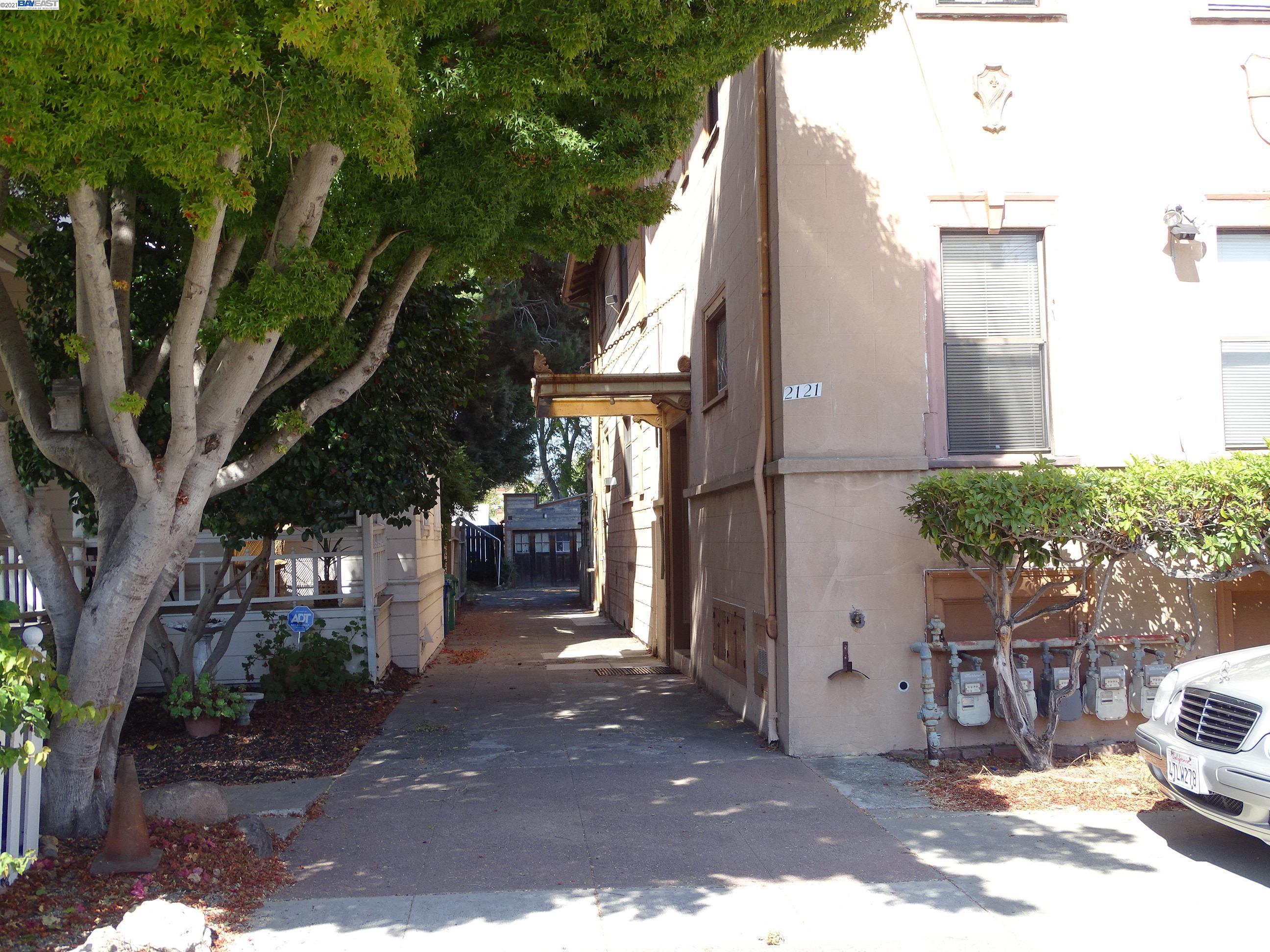 2121 Santa Clara Ave, ALAMEDA, California 94501, ,Comm Ri Multi-units 5+,For Sale,Santa Clara Ave,40967290