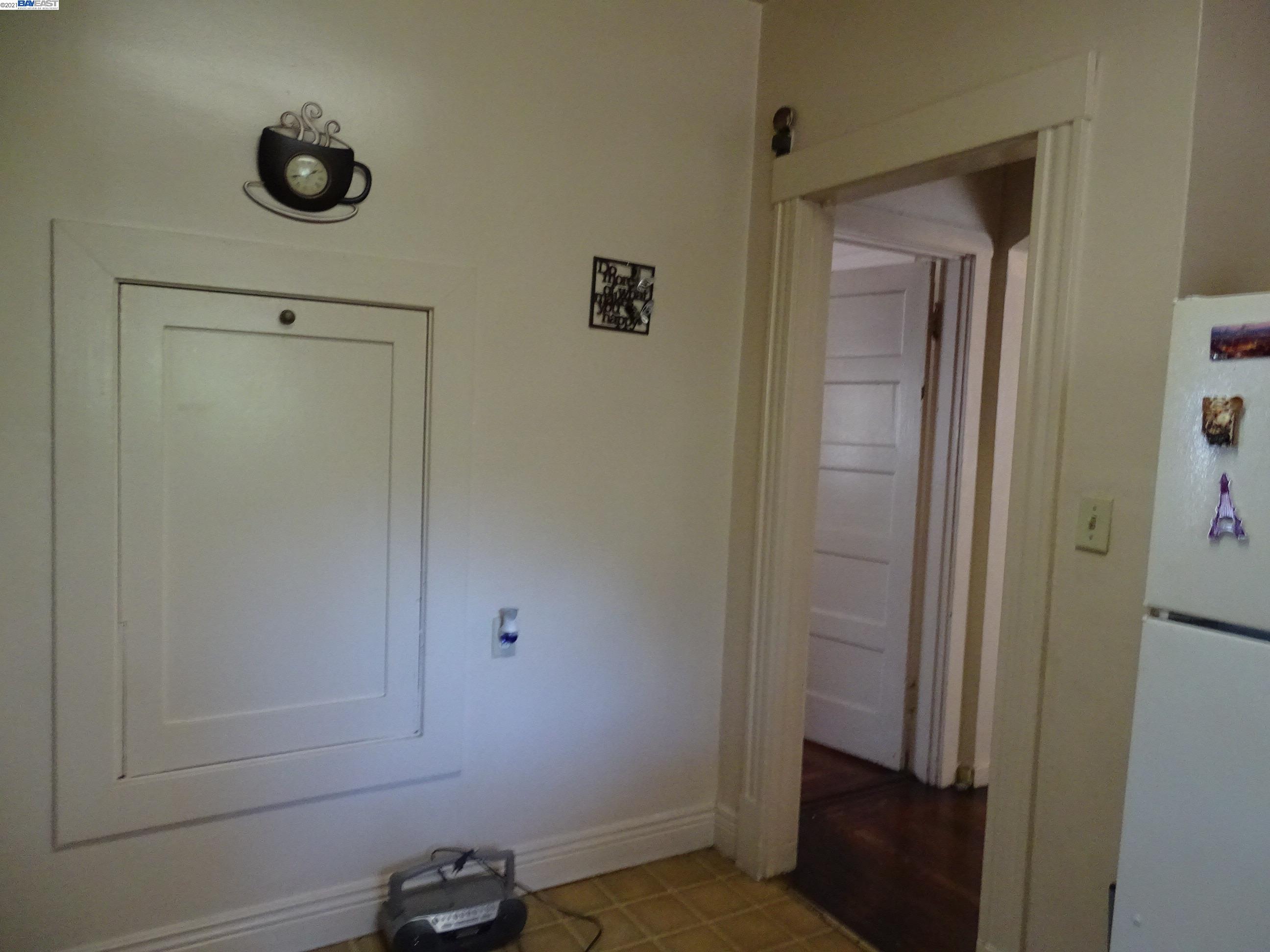 2121 Santa Clara Ave, ALAMEDA, California 94501, ,Comm Ri Multi-units 5+,For Sale,Santa Clara Ave,40967290
