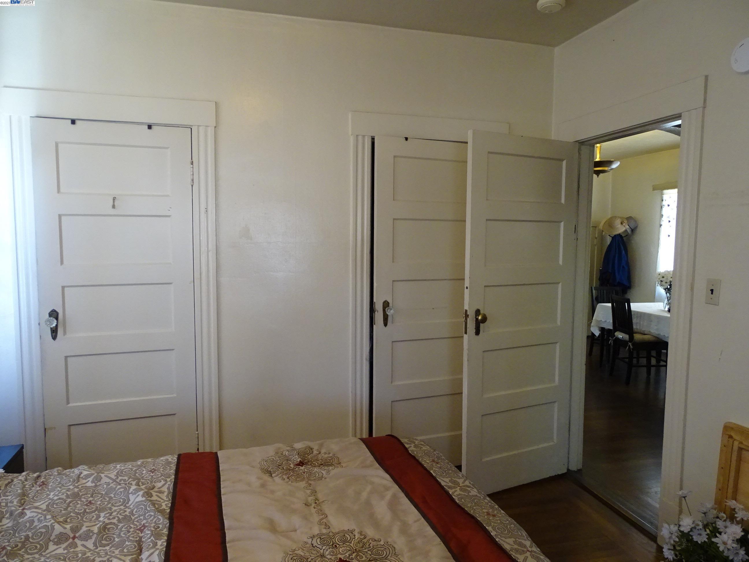 2121 Santa Clara Ave, ALAMEDA, California 94501, ,Comm Ri Multi-units 5+,For Sale,Santa Clara Ave,40967290