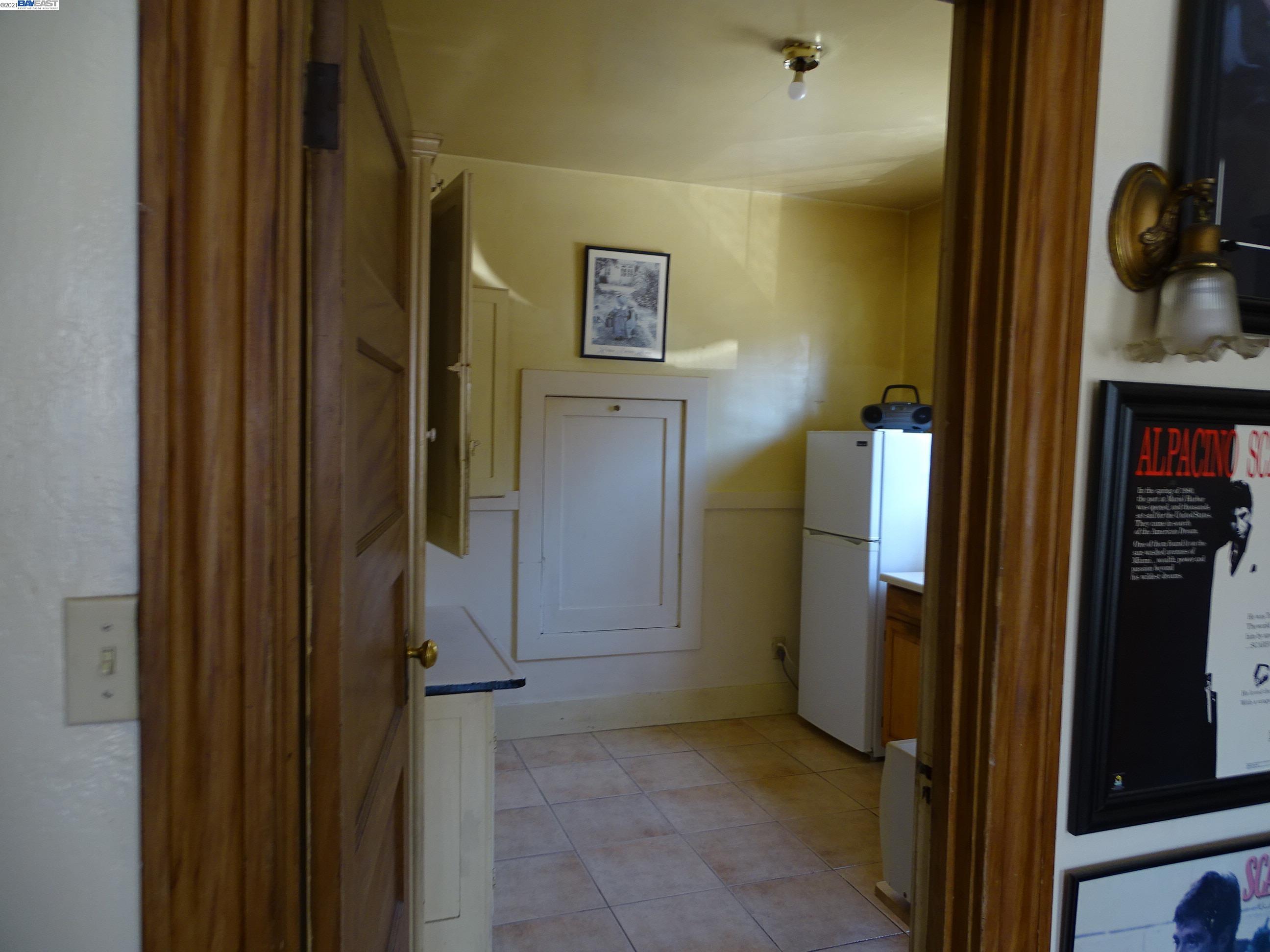 2121 Santa Clara Ave, ALAMEDA, California 94501, ,Comm Ri Multi-units 5+,For Sale,Santa Clara Ave,40967290
