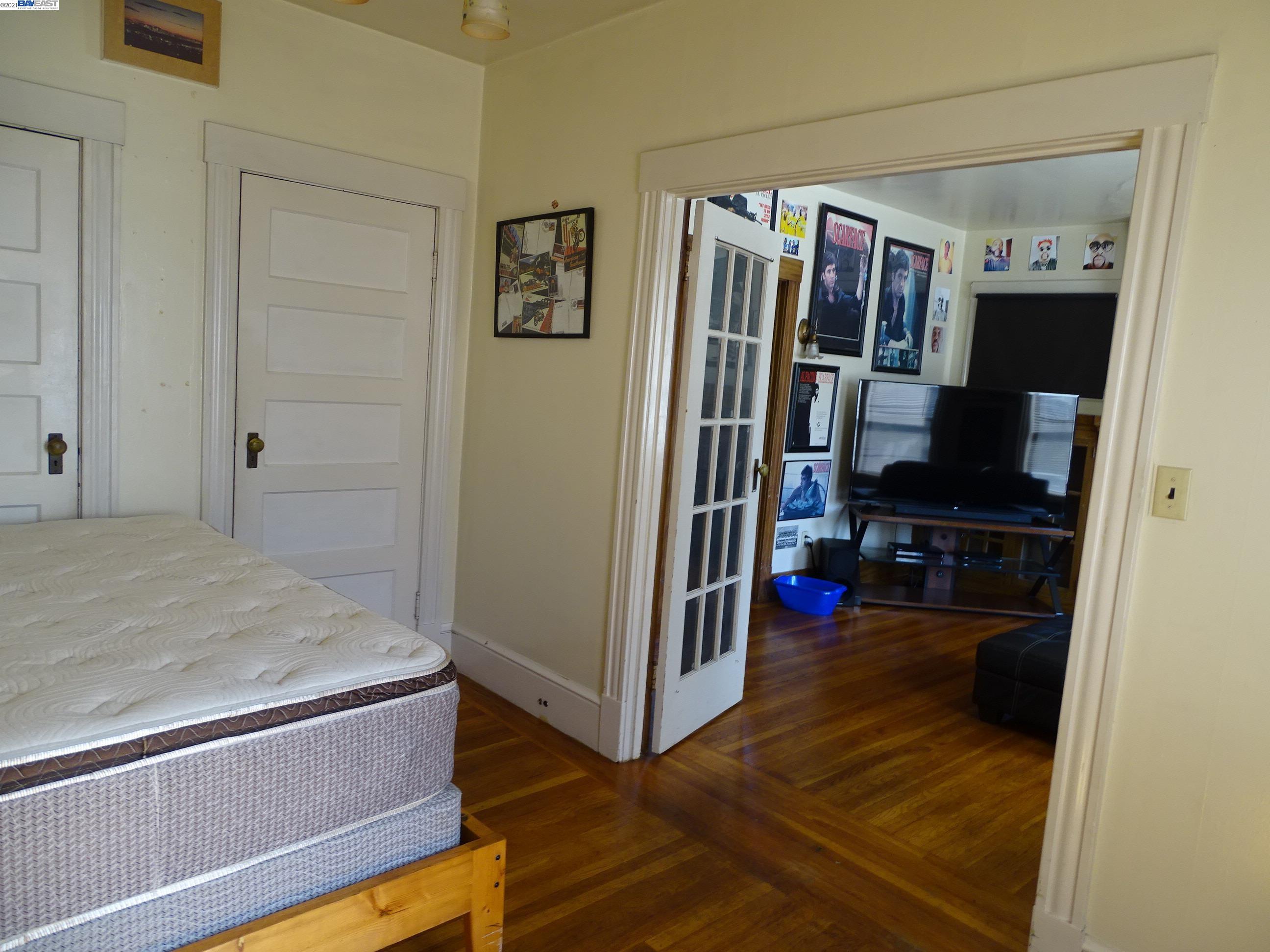 2121 Santa Clara Ave, ALAMEDA, California 94501, ,Comm Ri Multi-units 5+,For Sale,Santa Clara Ave,40967290