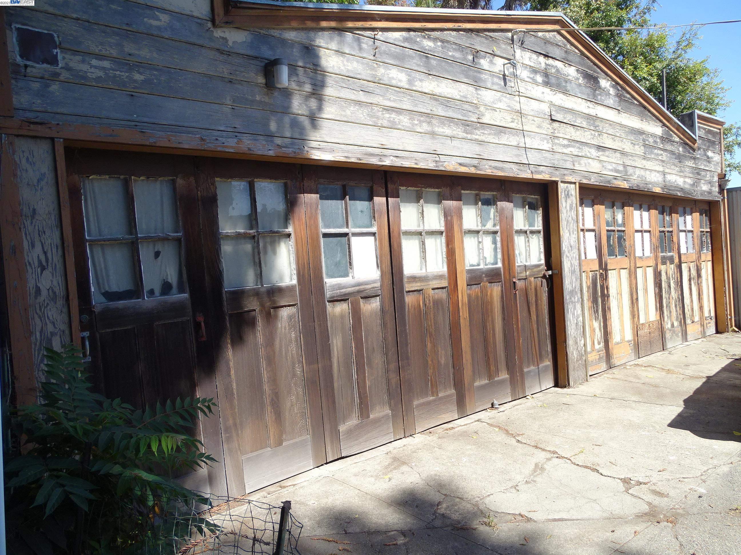 2121 Santa Clara Ave, ALAMEDA, California 94501, ,Comm Ri Multi-units 5+,For Sale,Santa Clara Ave,40967290