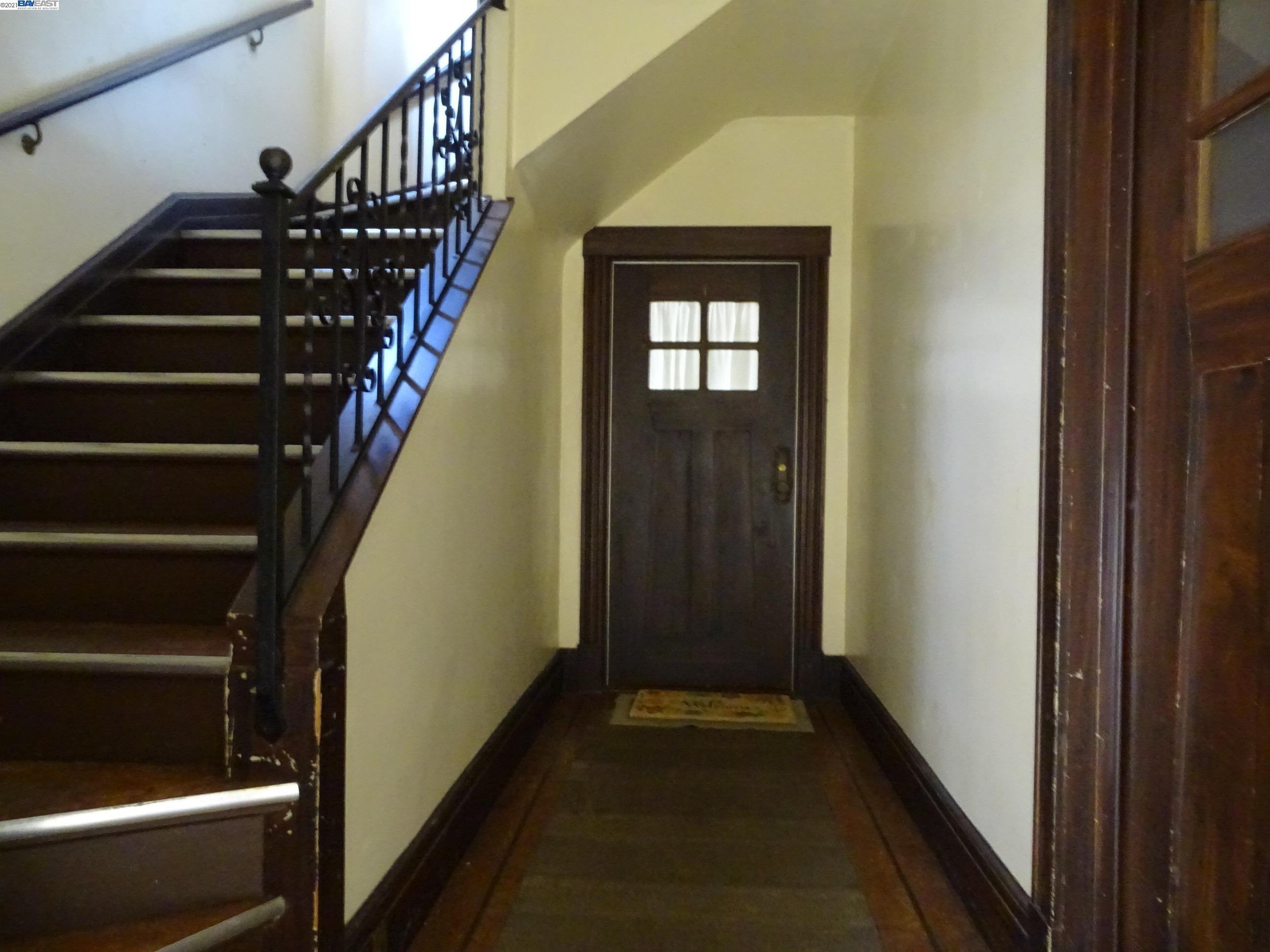 2121 Santa Clara Ave, ALAMEDA, California 94501, ,Comm Ri Multi-units 5+,For Sale,Santa Clara Ave,40967290