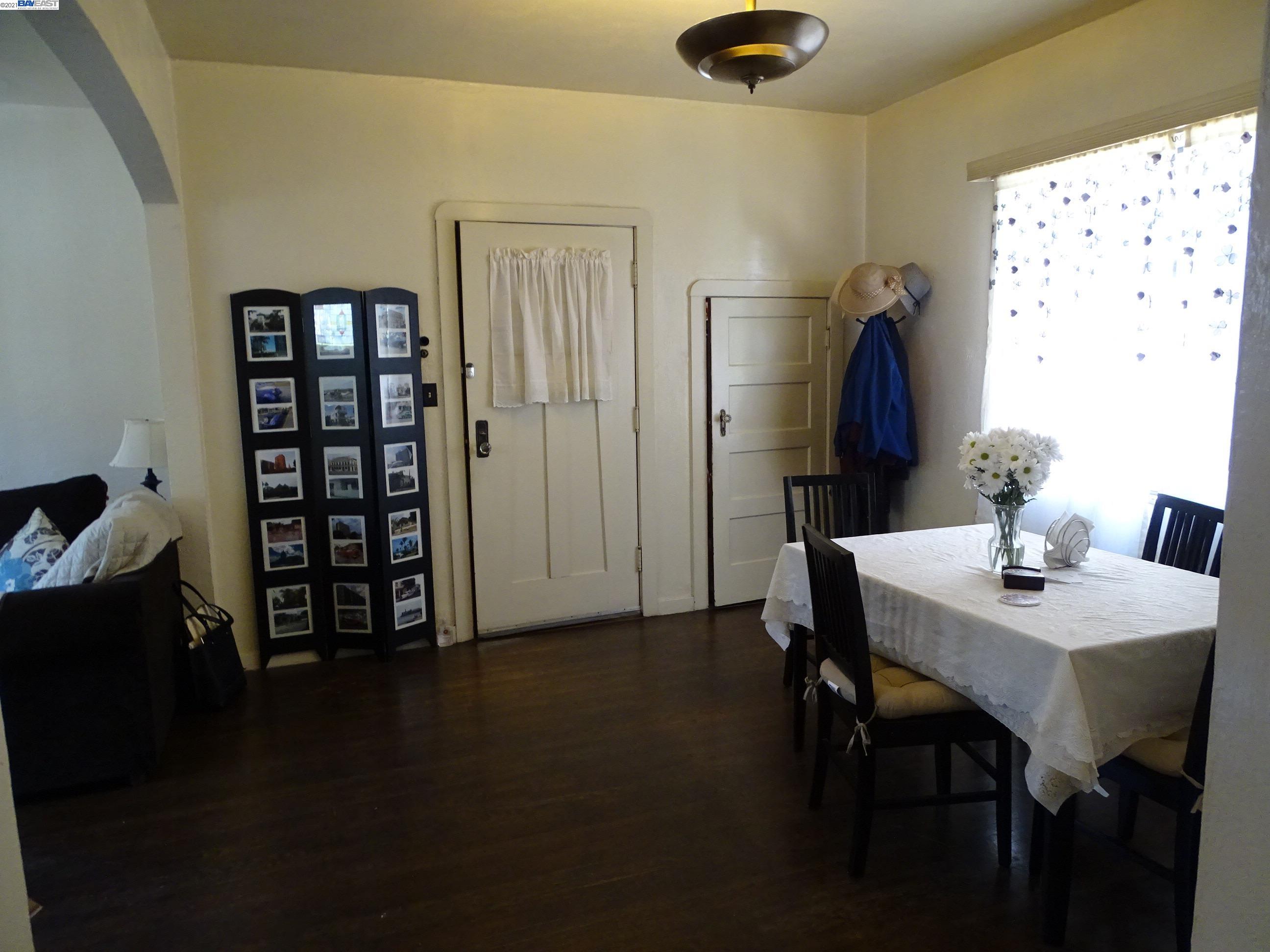 2121 Santa Clara Ave, ALAMEDA, California 94501, ,Comm Ri Multi-units 5+,For Sale,Santa Clara Ave,40967290
