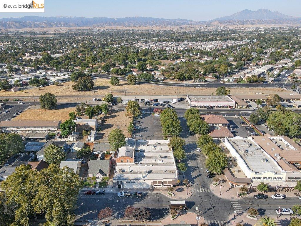 561 1St St, BRENTWOOD, California 94513, ,Comm Business Opportunity,For Sale,1St St,40967500