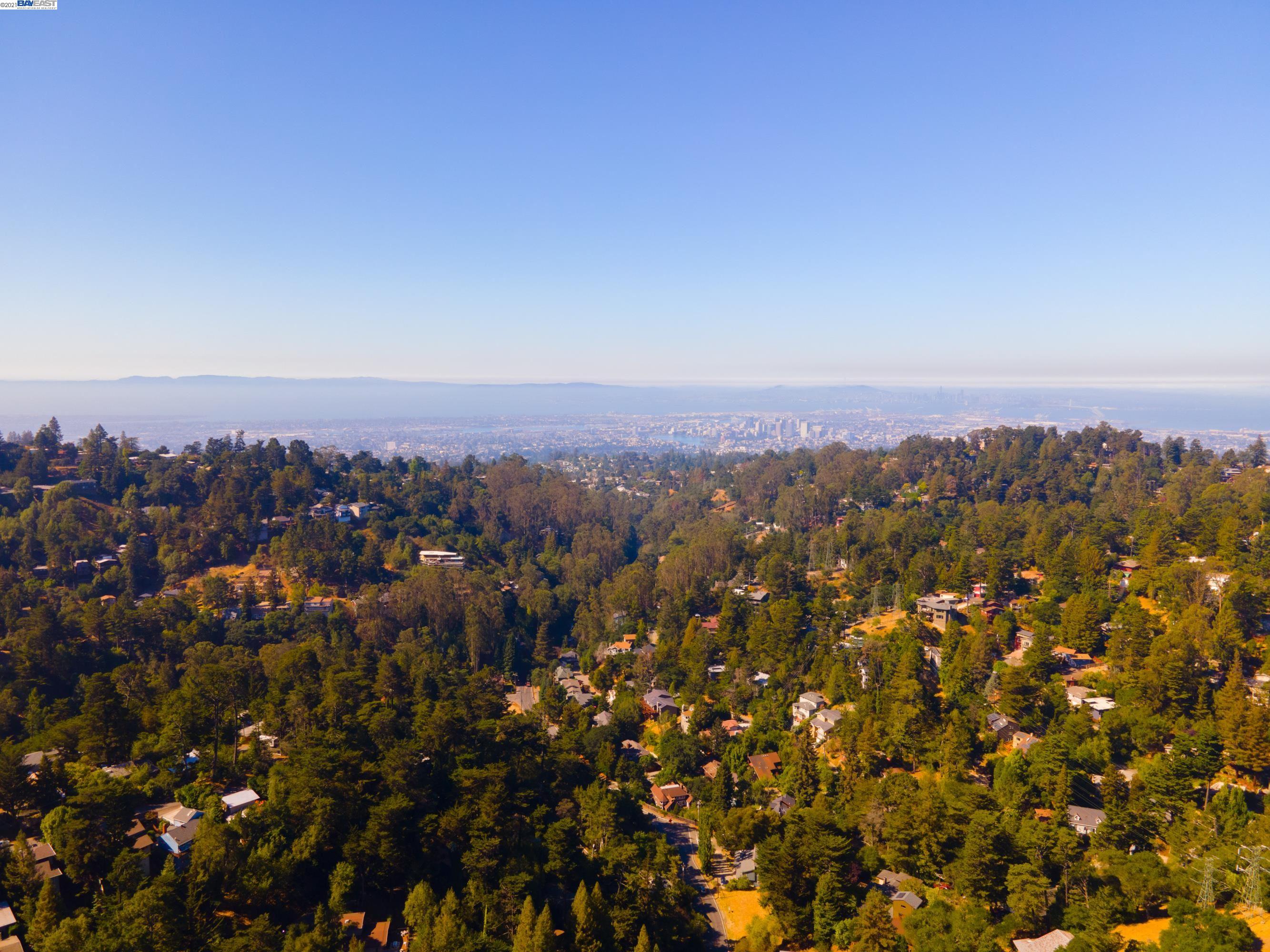 2240 Arrowhead Drive, OAKLAND, California 94611, ,Lots And Land,For Sale,Arrowhead Drive,40967694