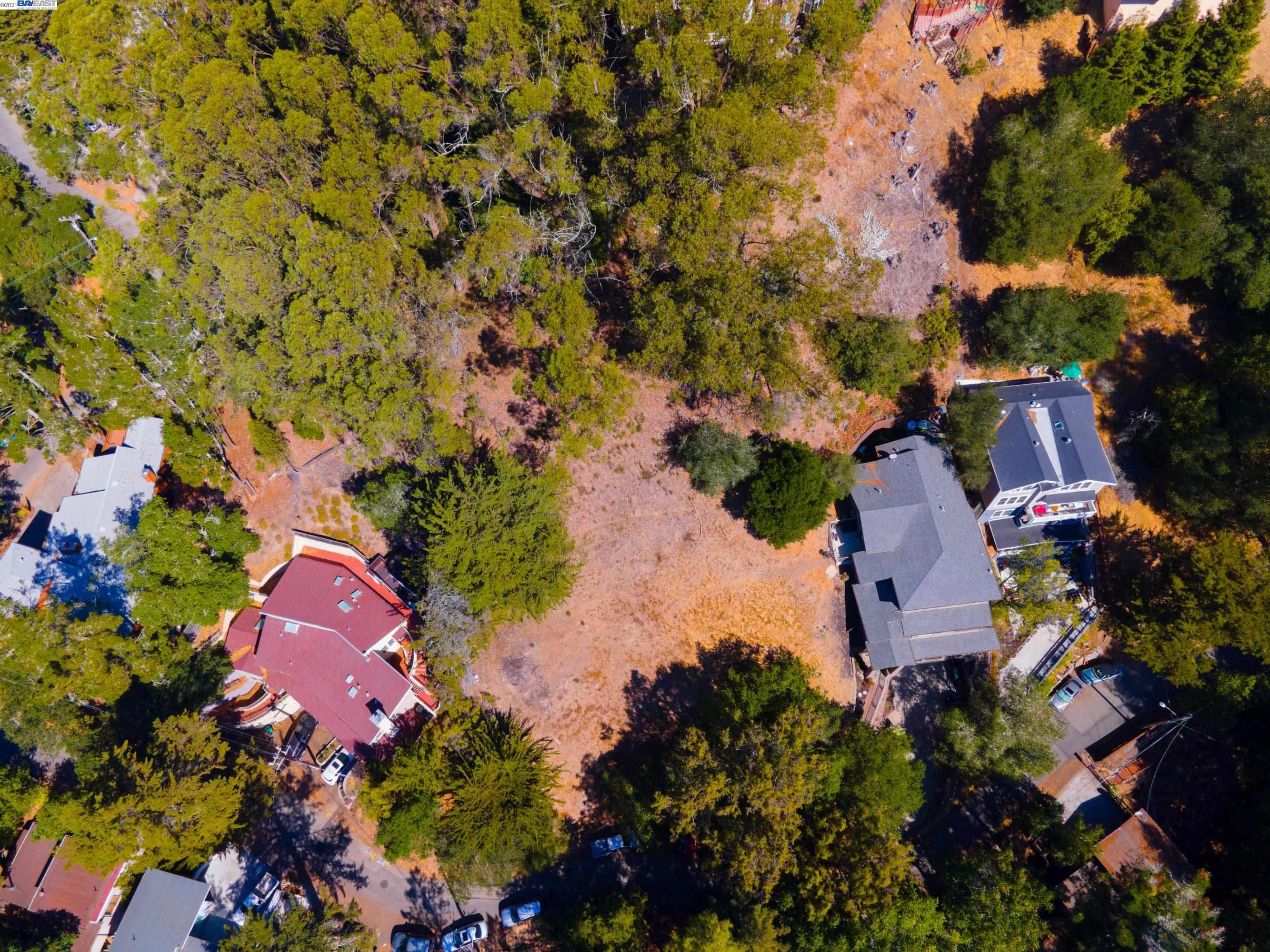 2240 Arrowhead Drive, OAKLAND, California 94611, ,Lots And Land,For Sale,Arrowhead Drive,40967694
