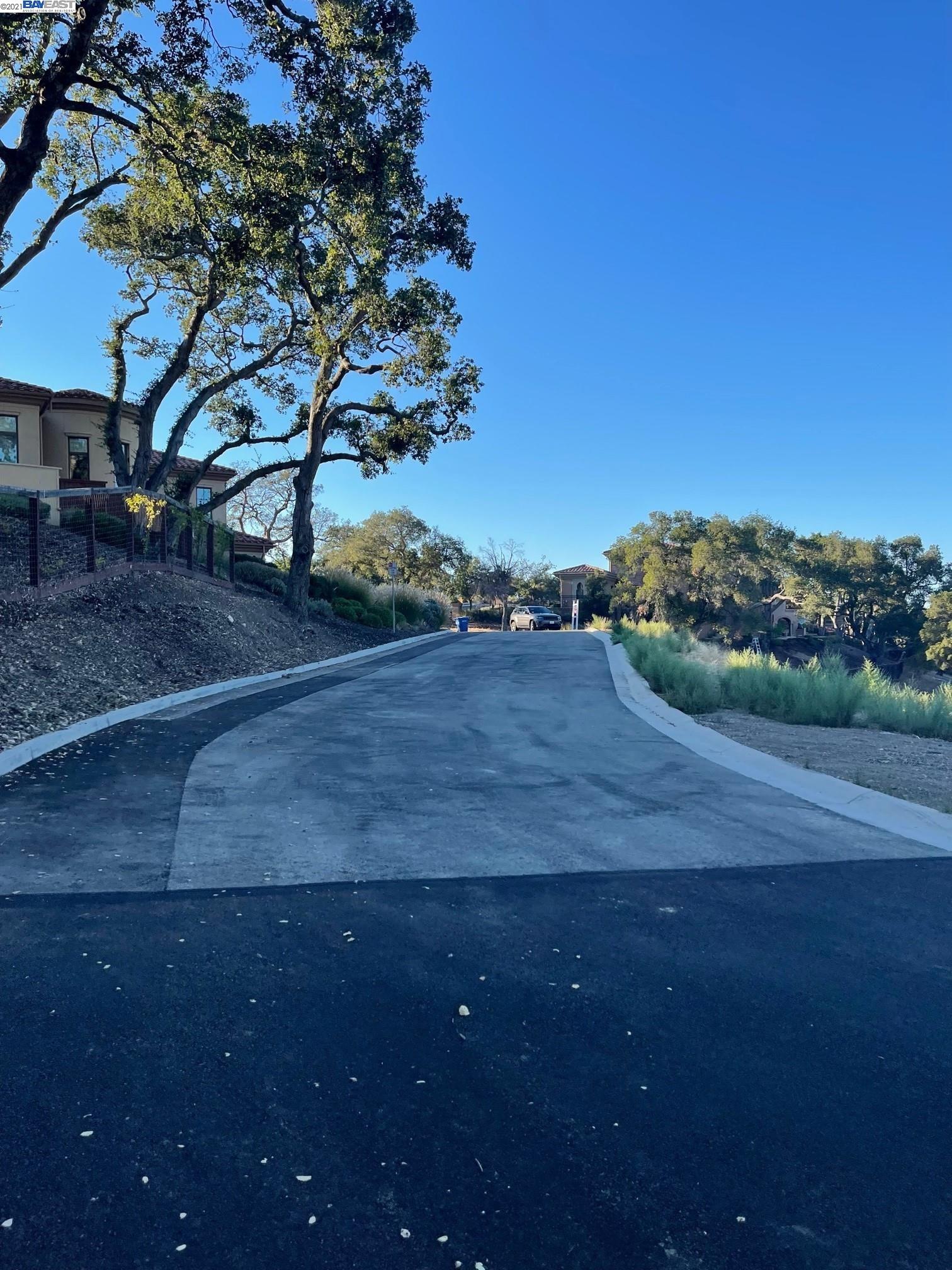 15415 Santella Dr, LOS GATOS, California 95032, ,Lots And Land,For Sale,Santella Dr,40968406